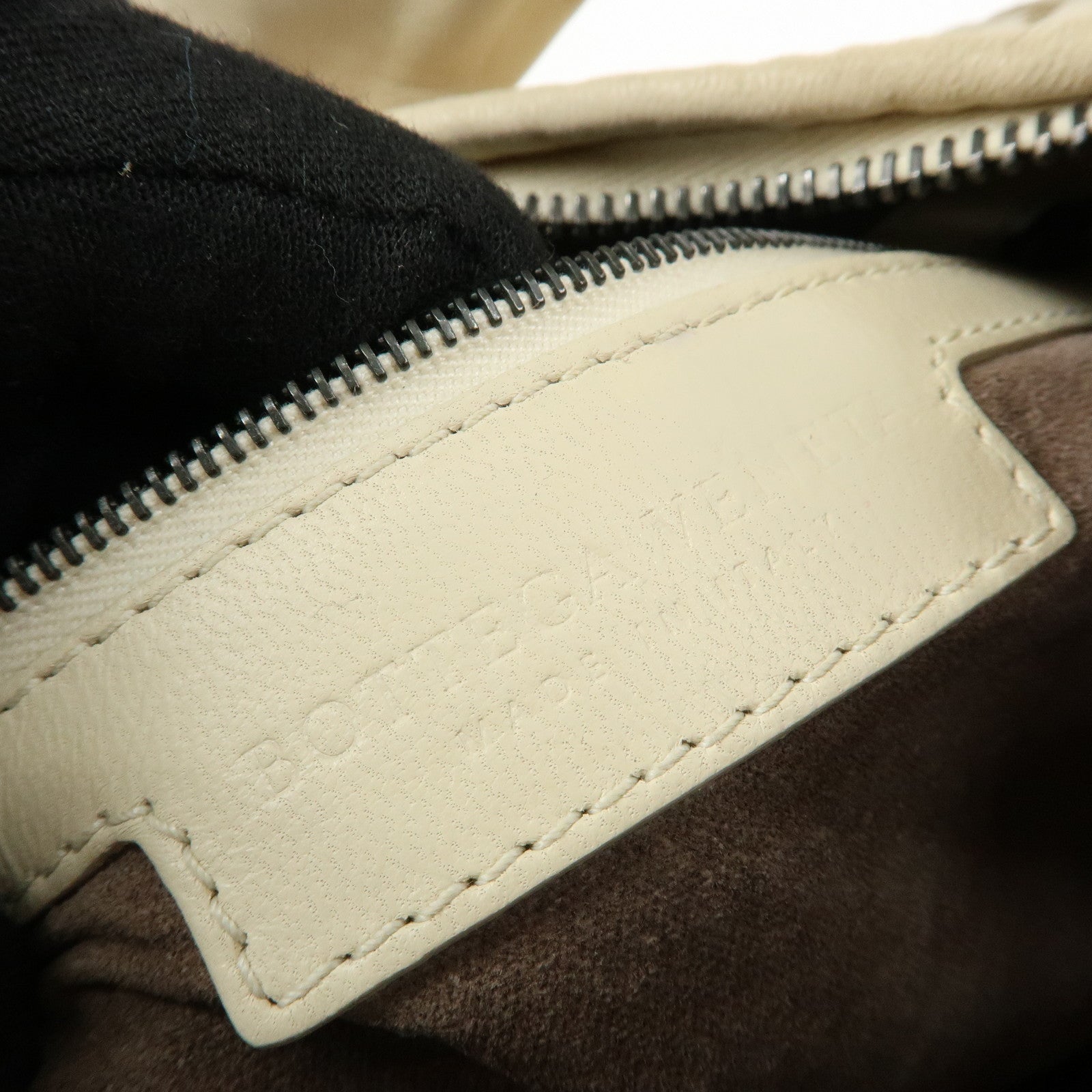 BOTTEGA VENETA Intrecciato Leather Hand Bag Ivory White