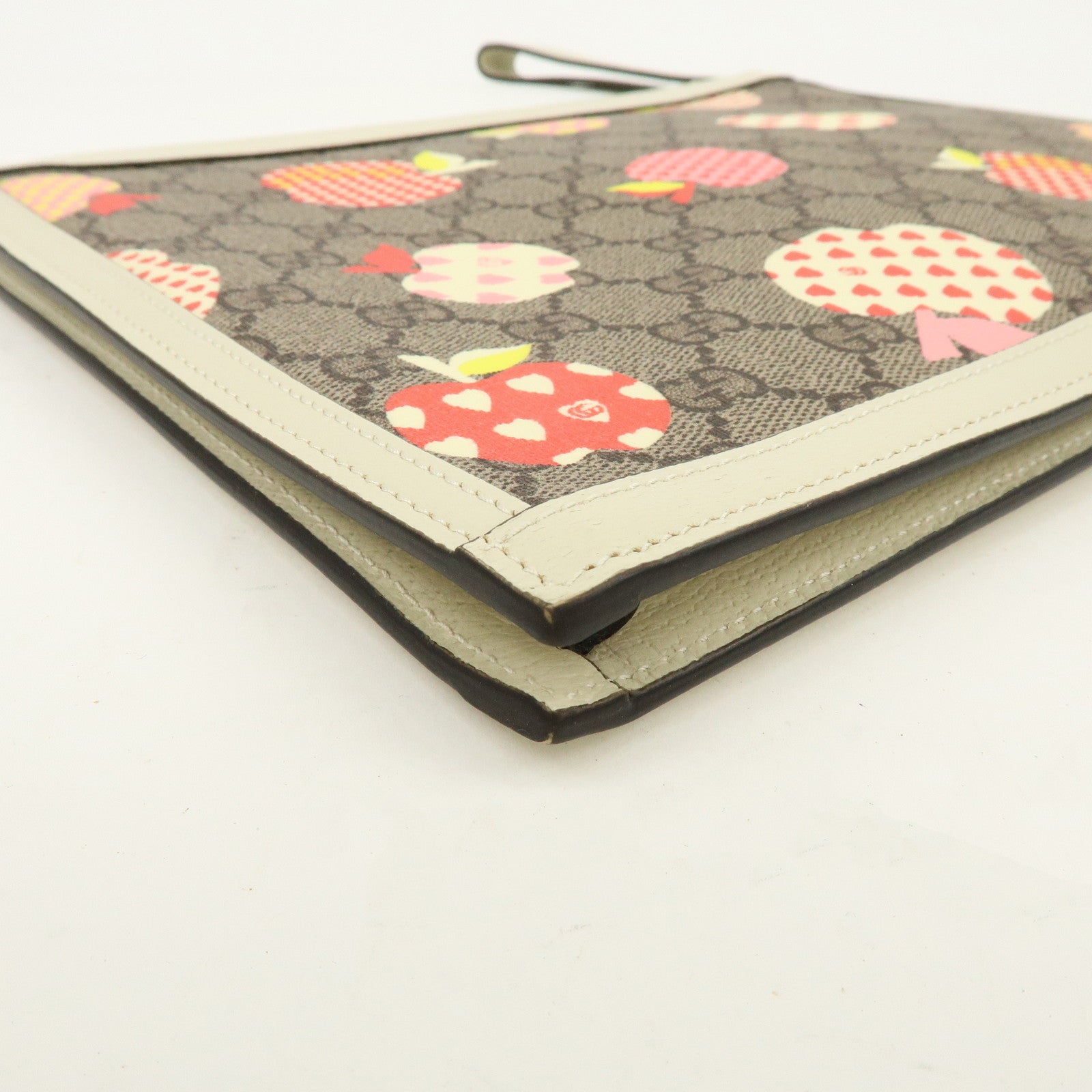 GUCCI Les Pommes Collection GG Supreme Leather Clutch Bag 664113