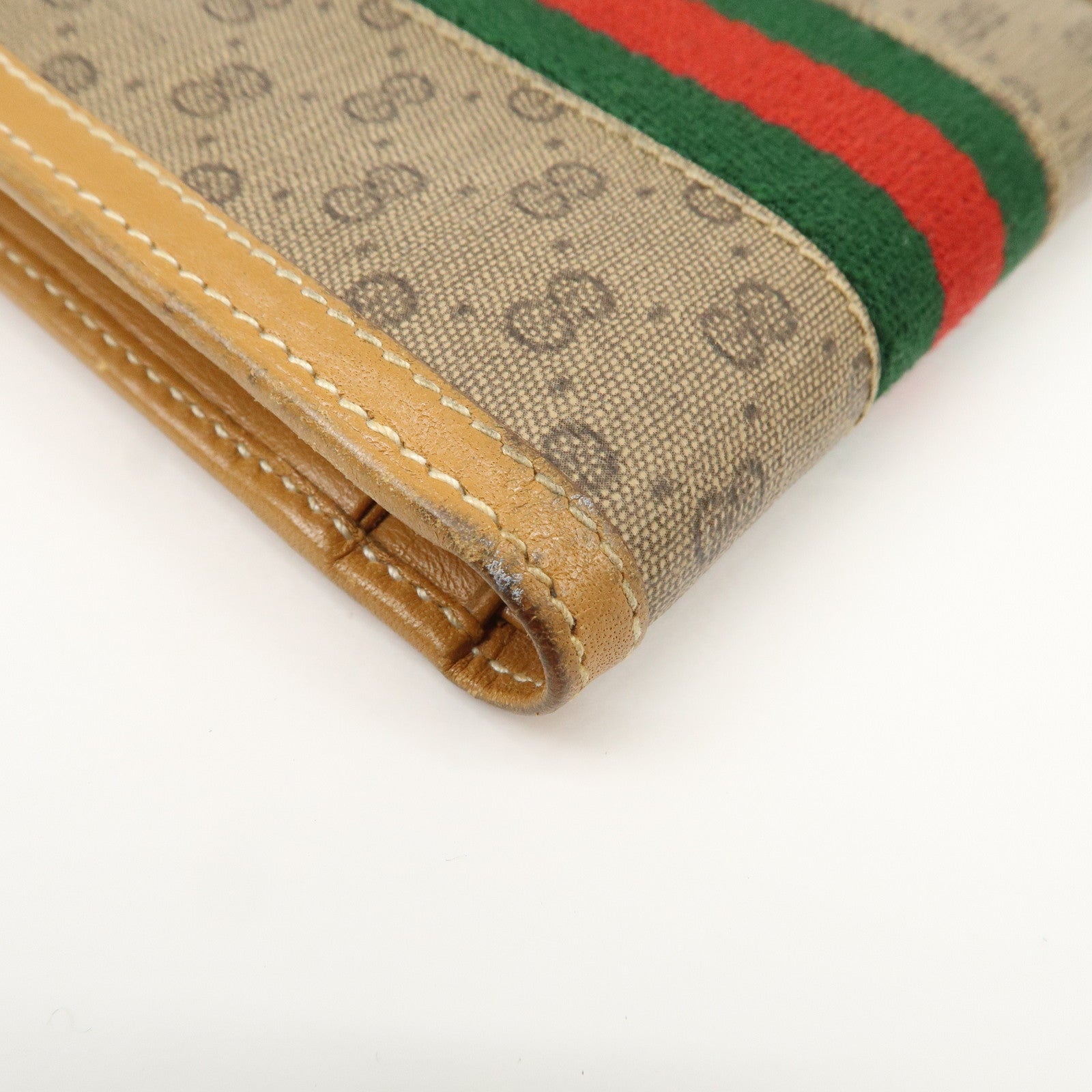 GUCCI Interlocking G GG Crystal Leather Bi-fold Wallet 035 904 0902