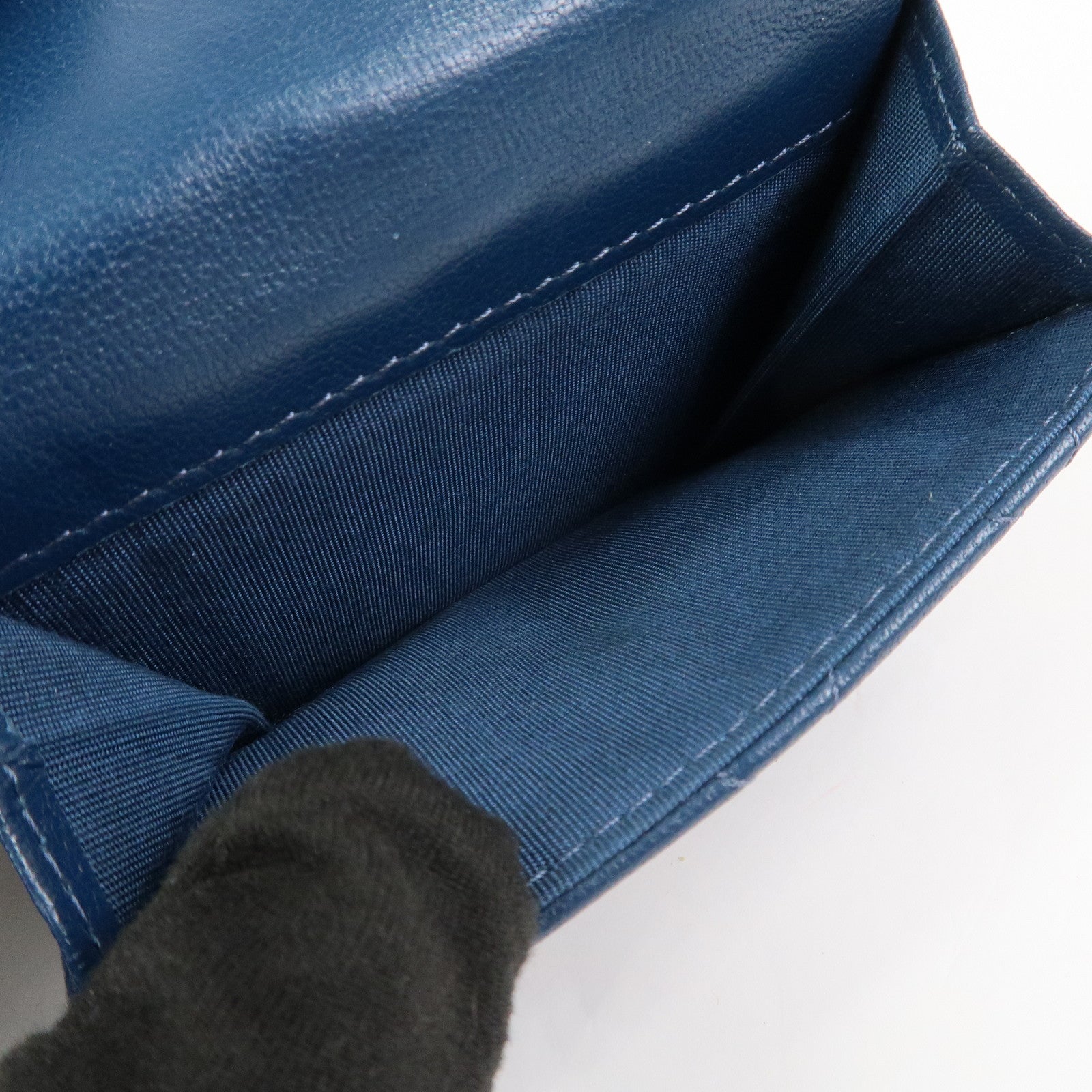 CHANEL COCO Mark Matelasse CHANEL19 Tri-fold Compact Wallet AP0727