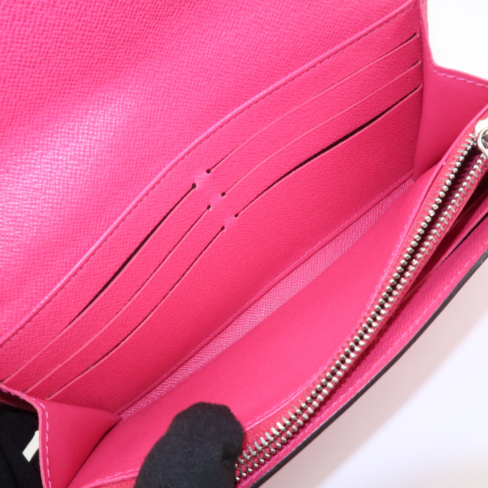 Louis Vuitton Epi Portefeuille Sarah Long Wallet Fuchsia M60580
