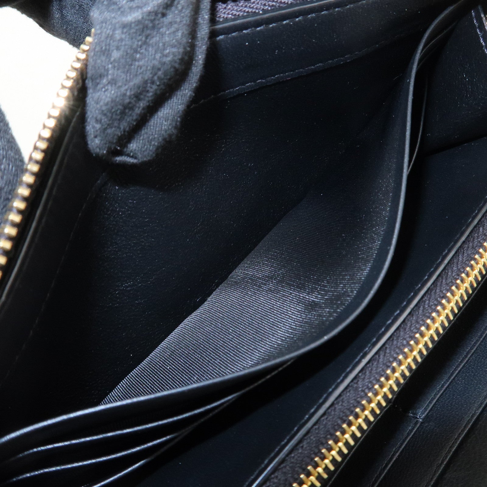 SAINT LAURENT Logo Emboss Leather Zippy Long Wallet Black