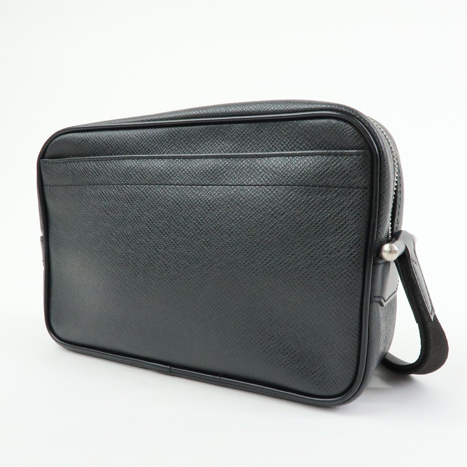 Louis Vuitton Taiga Leather Karga Clutch Bag Pouch Black M30812