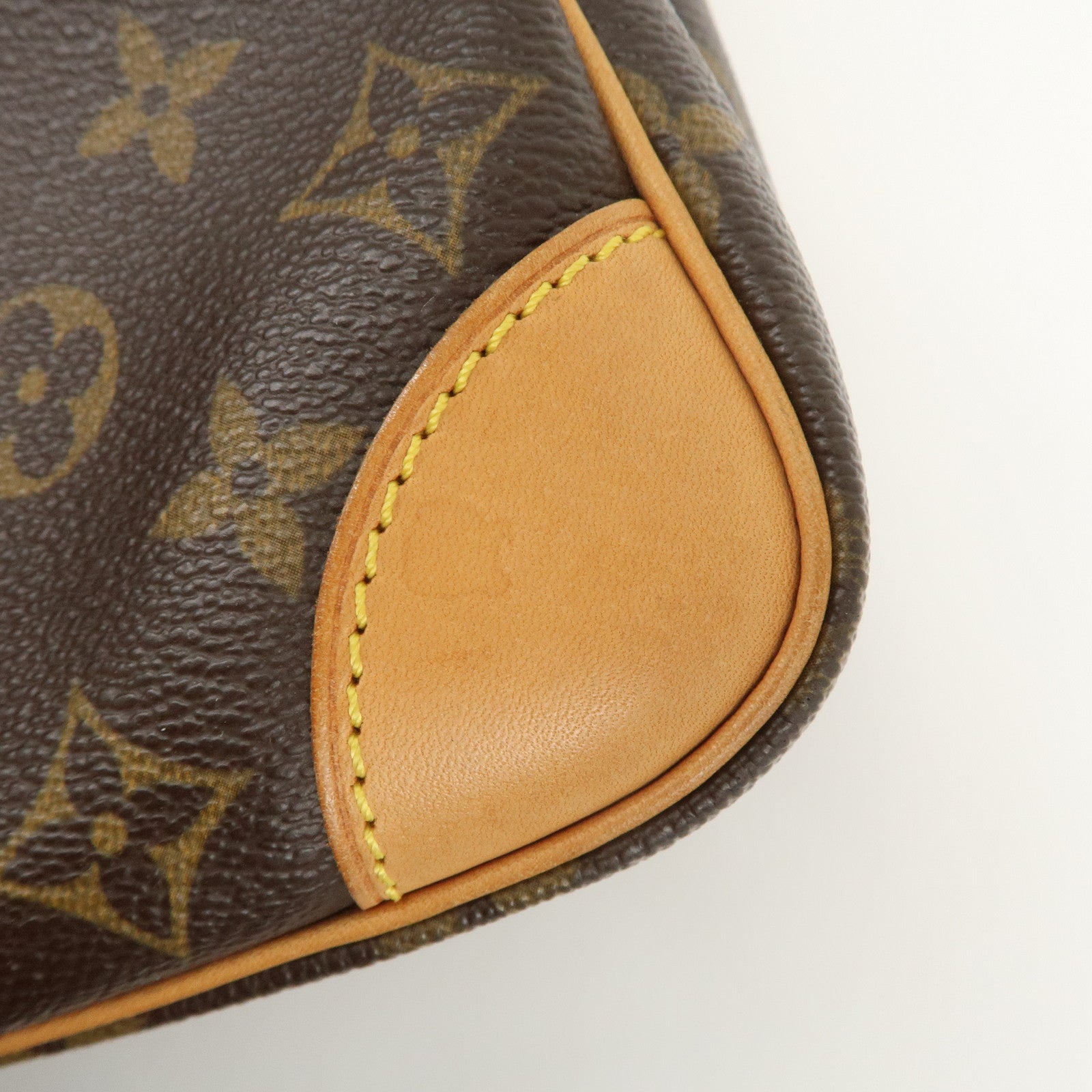 Louis Vuitton Monogram Nile Shoulder Bag Crossbody Bag M45244