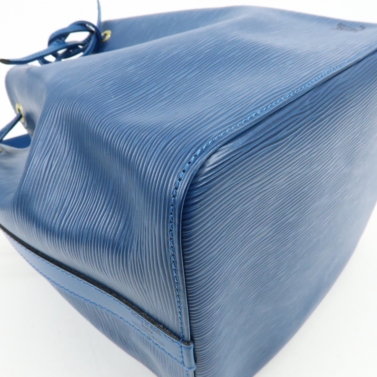 Louis Vuitton Epi Petit Noe Shoulder Bag Toledo Blue M44105