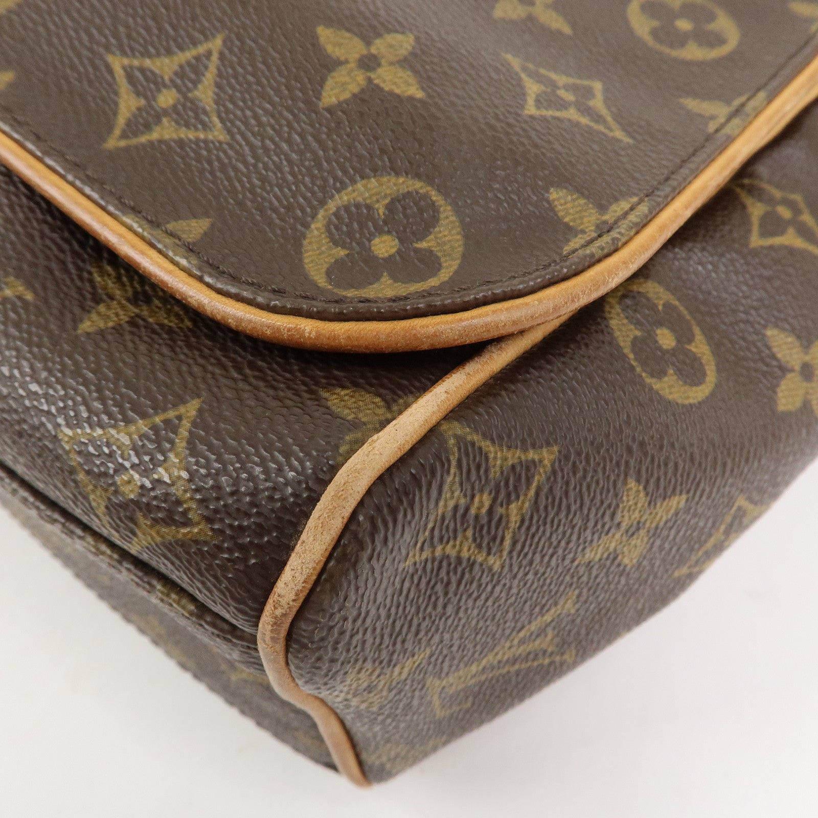 Louis Vuitton Monogram Abbesses Messenger Bag Brown M45257