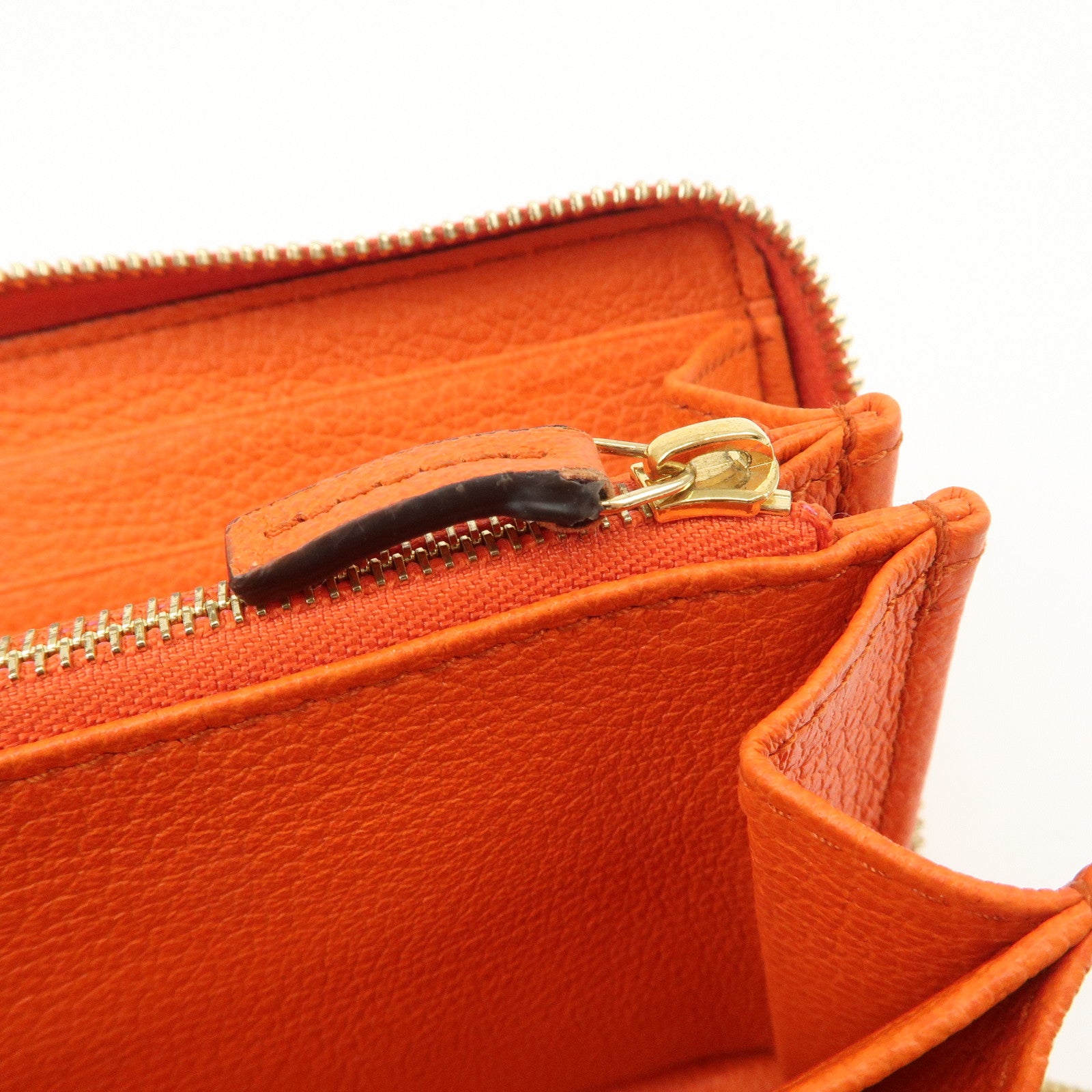 GUCCI Logo Leather Round Zippy Long Wallet Orange 658691