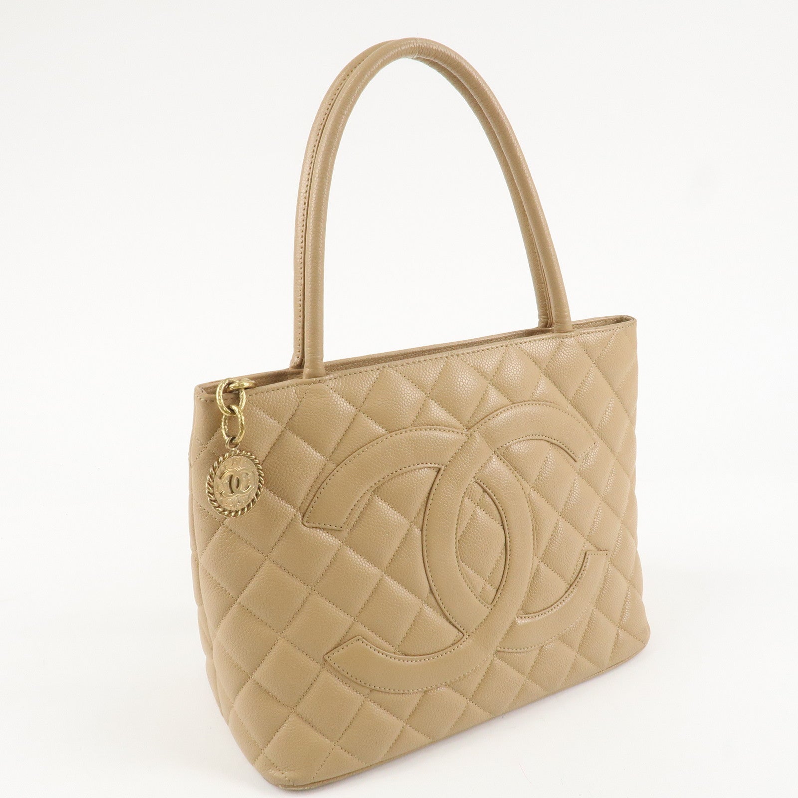 CHANEL Matelasse Caviarskin Medalion Tote Bag Hand Bag Beige A01804