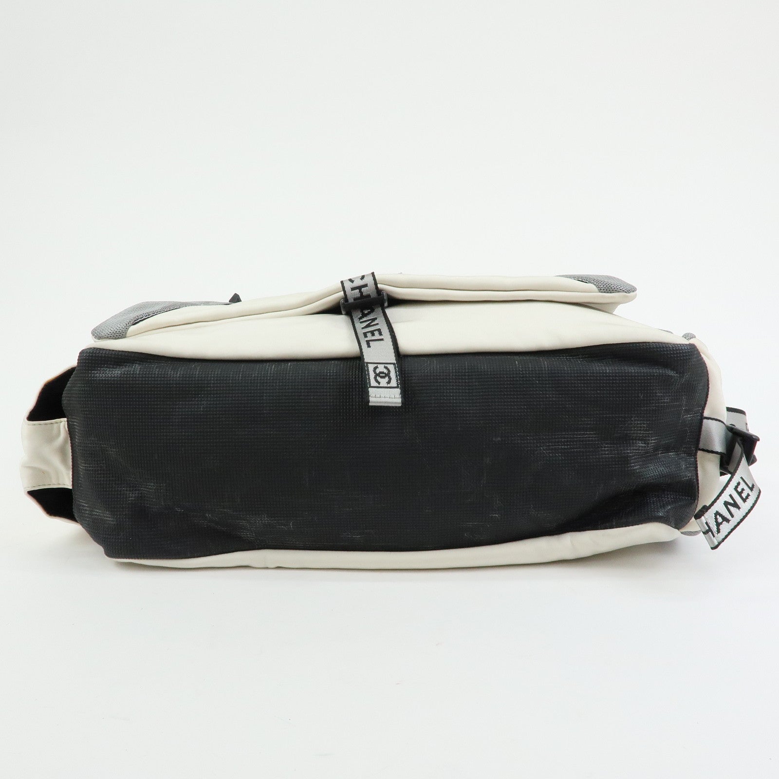 CHANEL CHANEL Sports Nylon Shoulder Bag Messenger Bag White Gray
