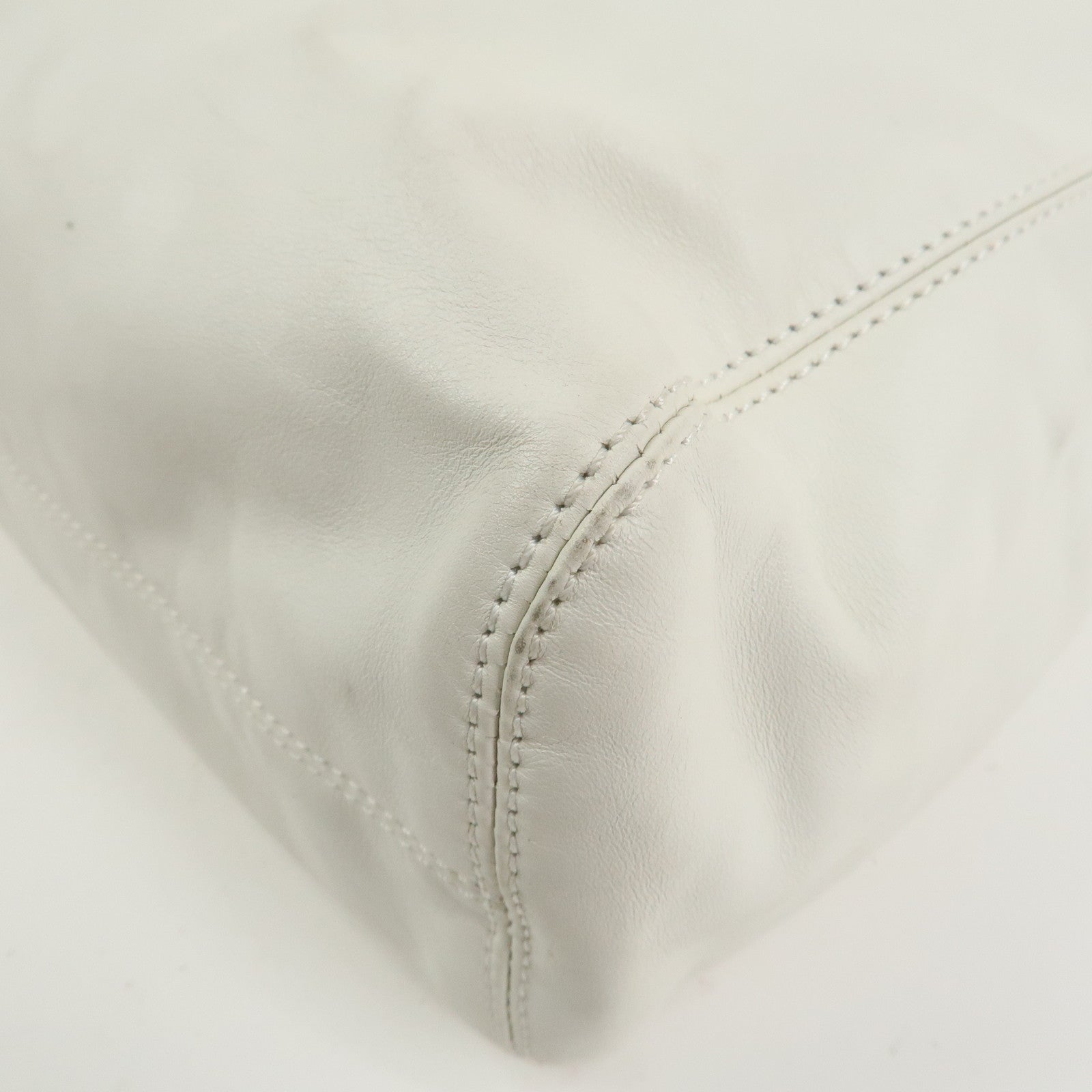 CHANEL Lamb skin Plastic Shoulder Bag Hand Bag White Black