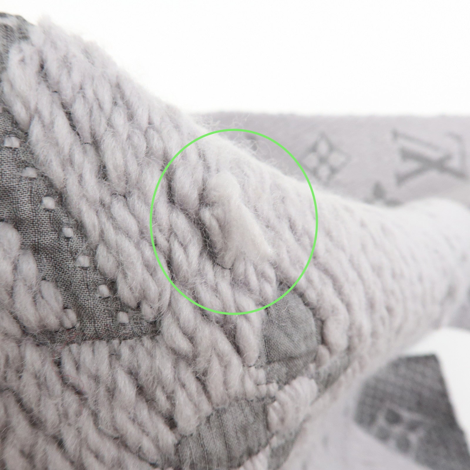 Louis Vuitton Monogram Escharp Logomania Scarf Gris Perle M74742