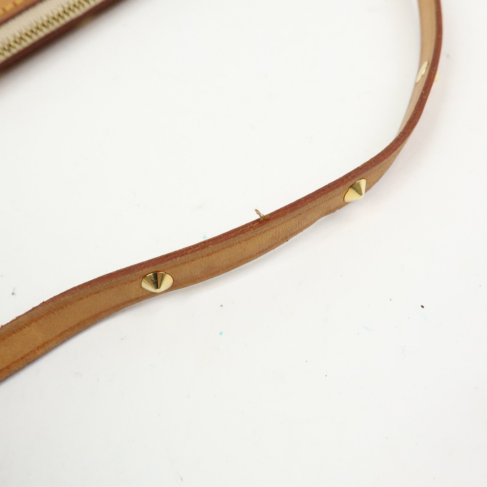 Louis Vuitton Monogram Multicolor Pochette Accessoires Blanc M92649