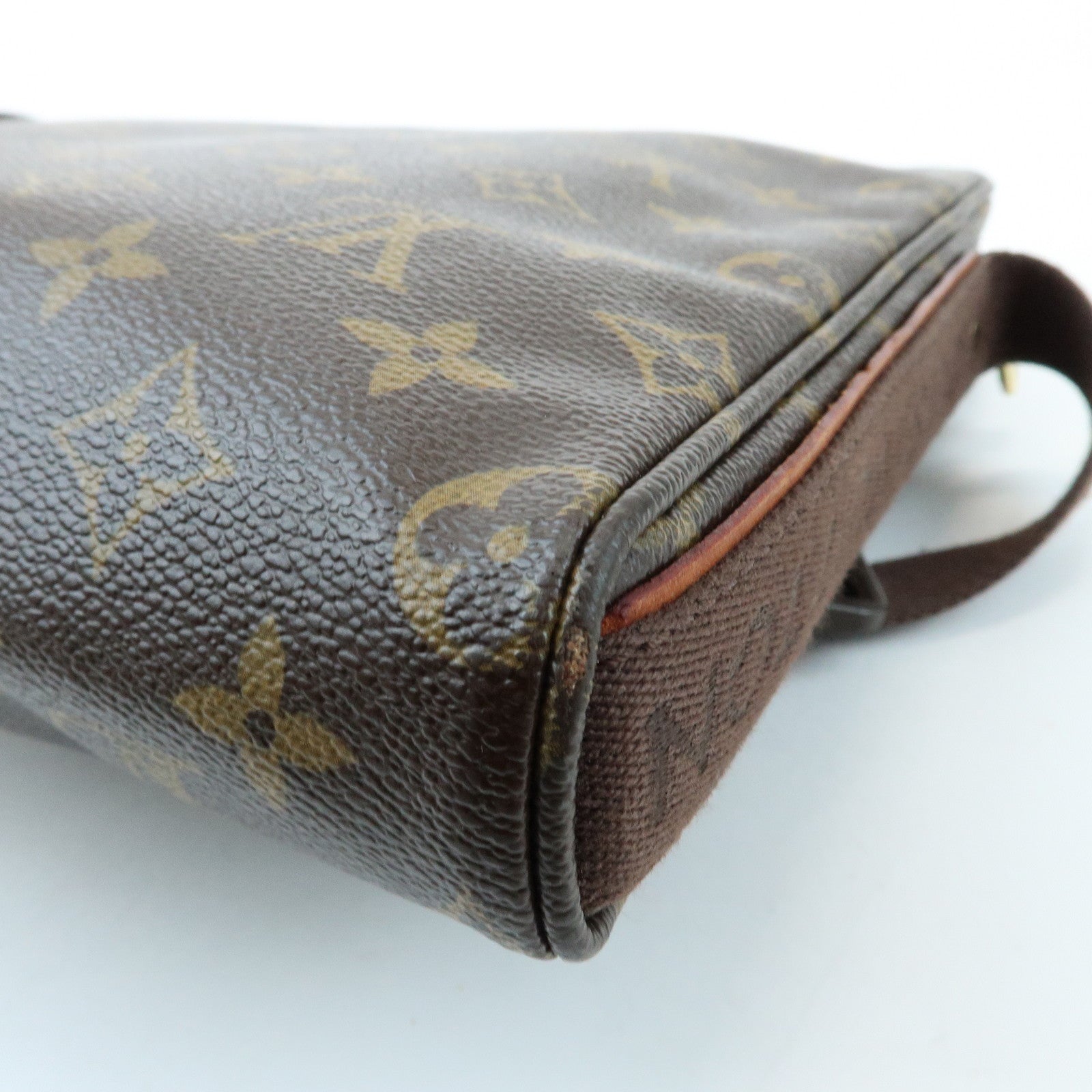 Louis Vuitton Monogram Trotteur Beaubourg Shoulder Bag Brown M97037