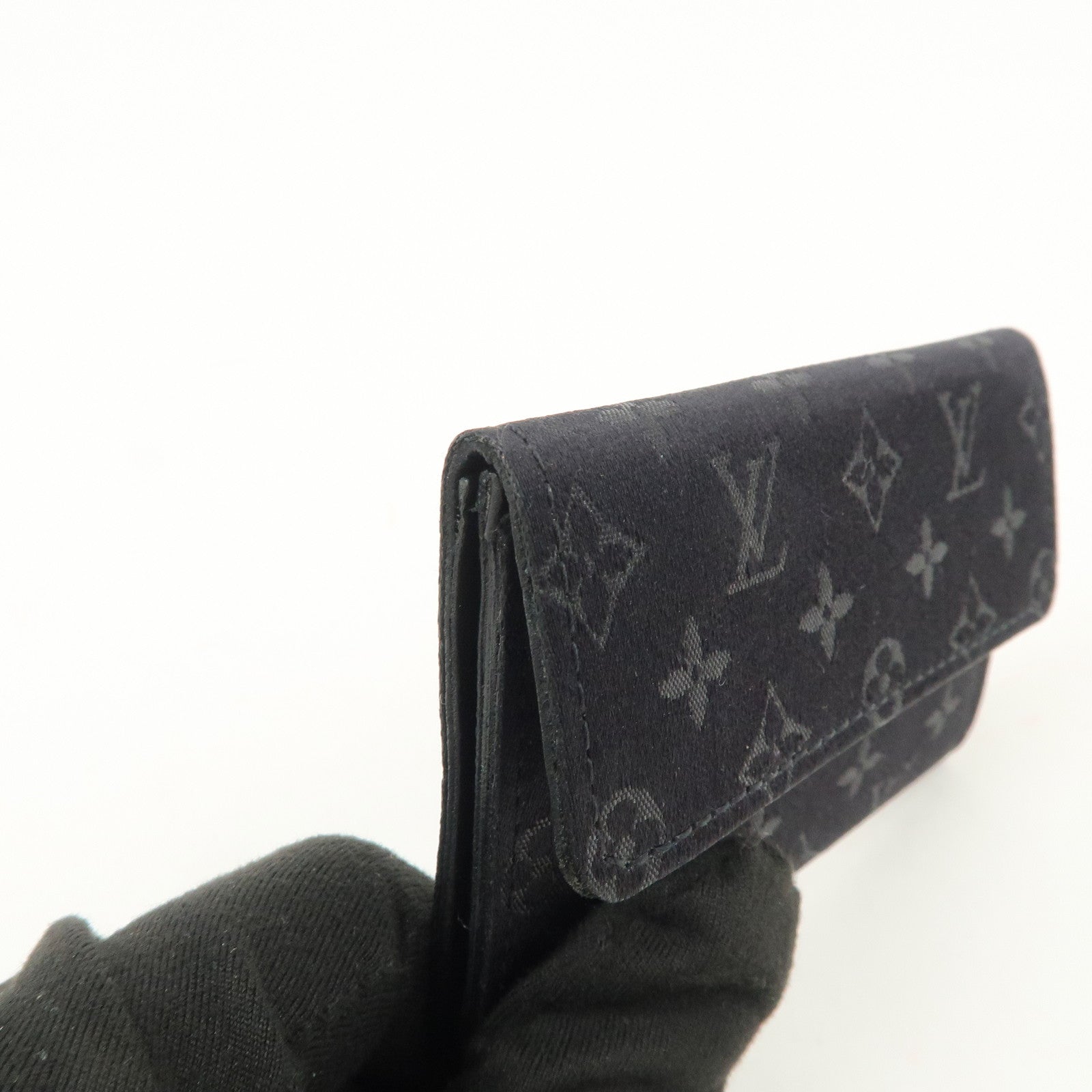 Louis Vuitton Monogram Satin Porte Monnaie Coin Case Noir M92137