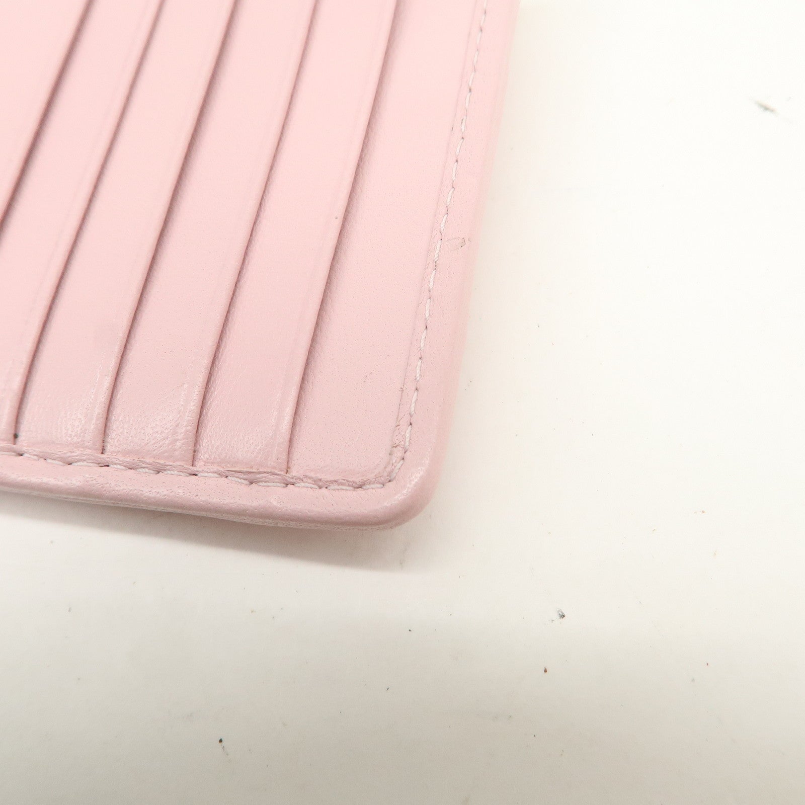 MIU MIU Matelasse Leather Fragment Case Card Case Pink 5MB060