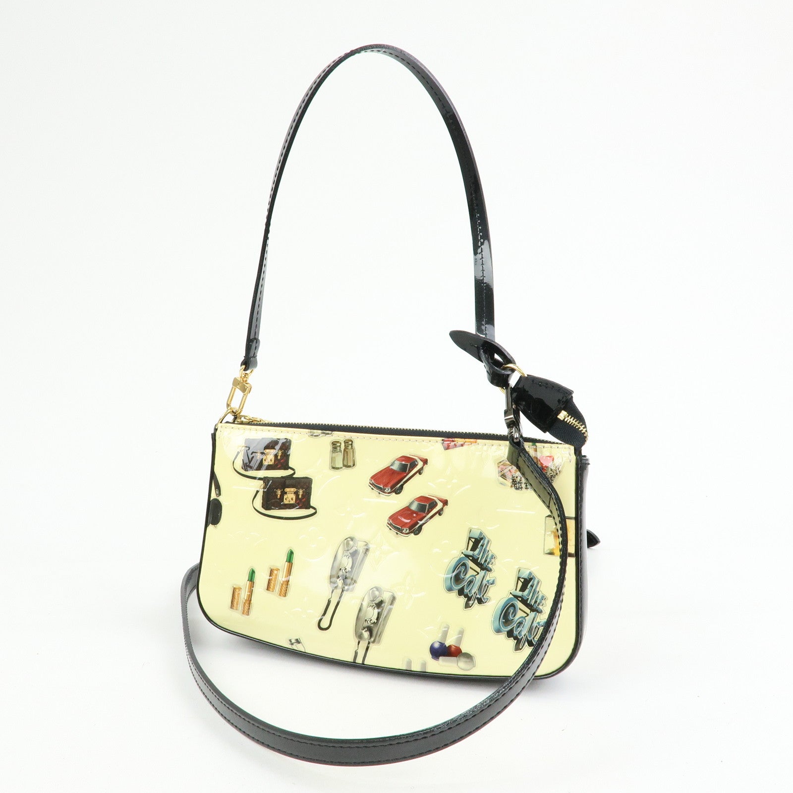 Louis Vuitton Monogram Vernis Sticker Pochette Accessoires M90928