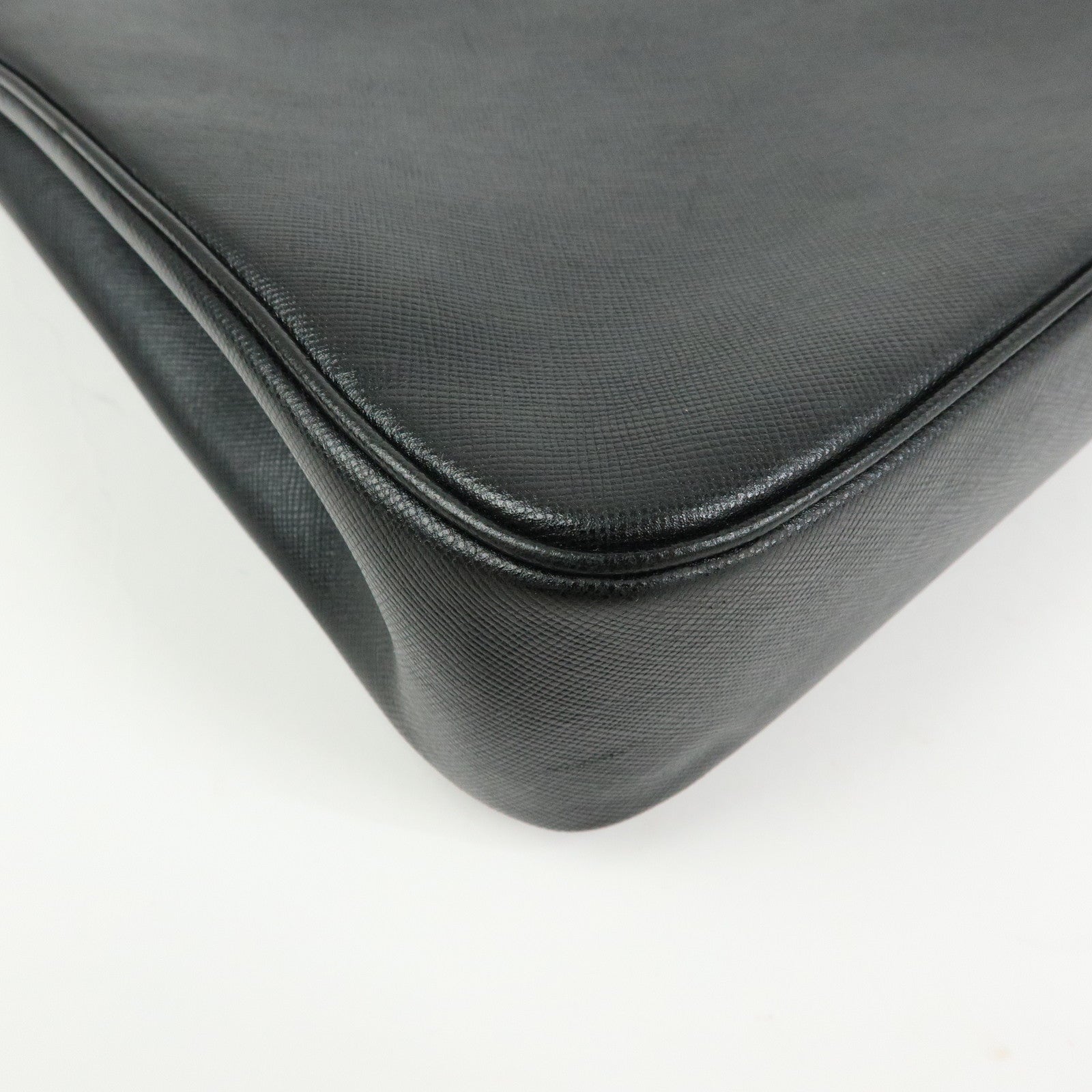 Ferragamo Logo Silver Buckle Leather Shoulder Bag Hand Bag Black
