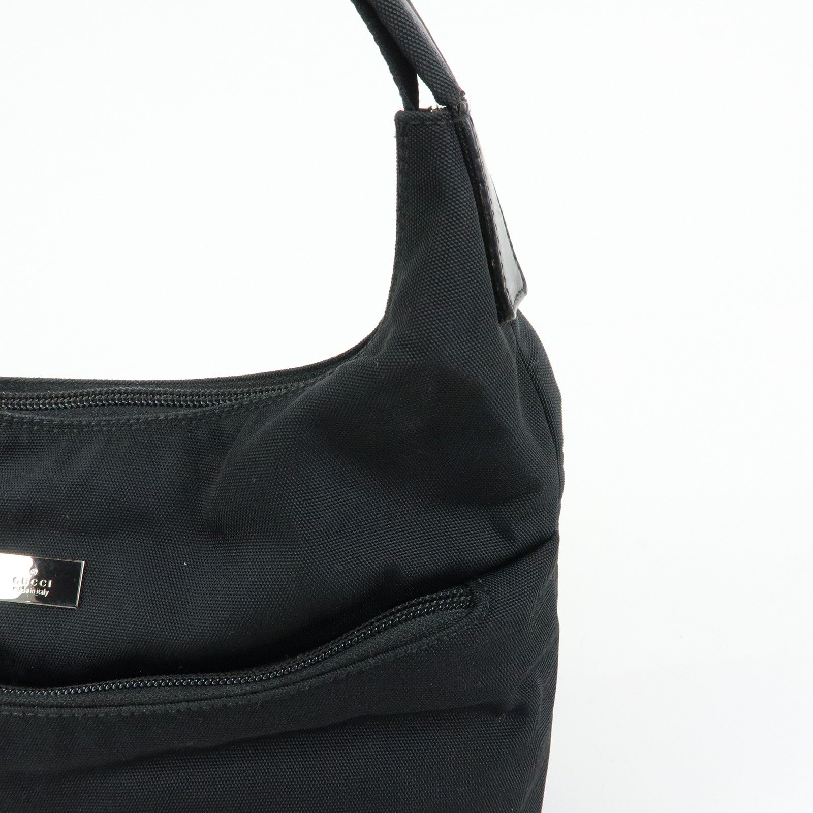 GUCCI Logo Nylon Leather Shoulder Bag Black 001・3386