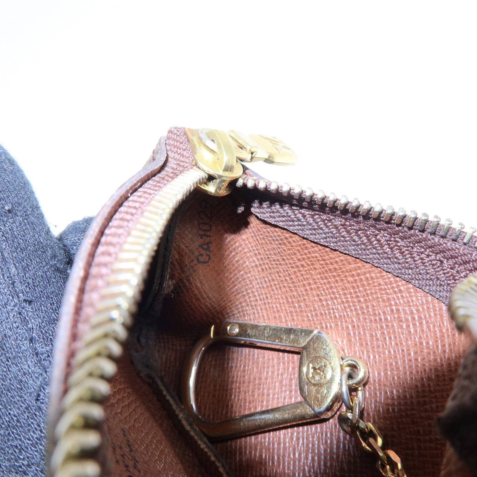 Louis Vuitton Monogram Pochette Cles Coin Case Key Case M62650