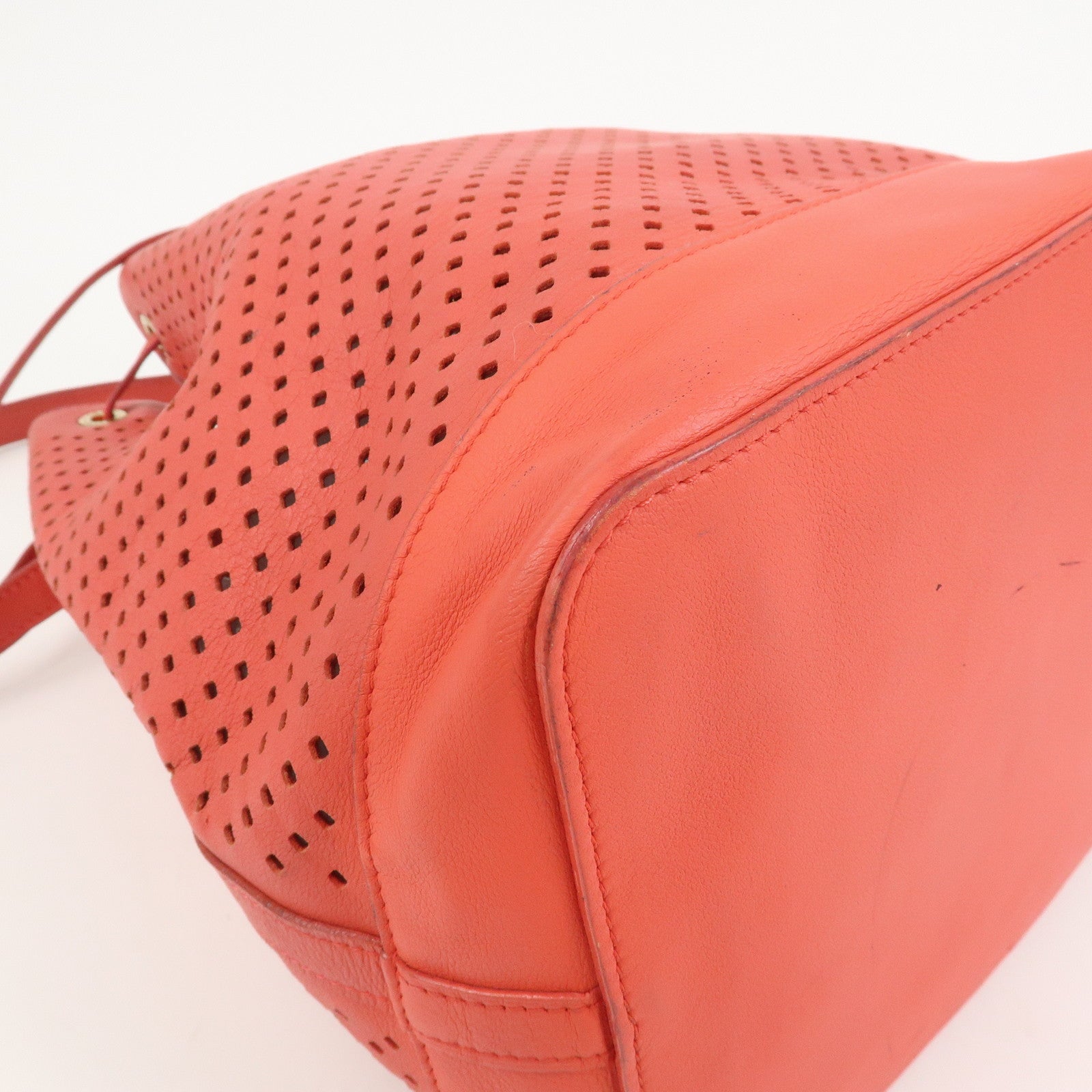 Louis Vuitton Perfo Noe Shoulder Bag 2012 Collection Corail M94074