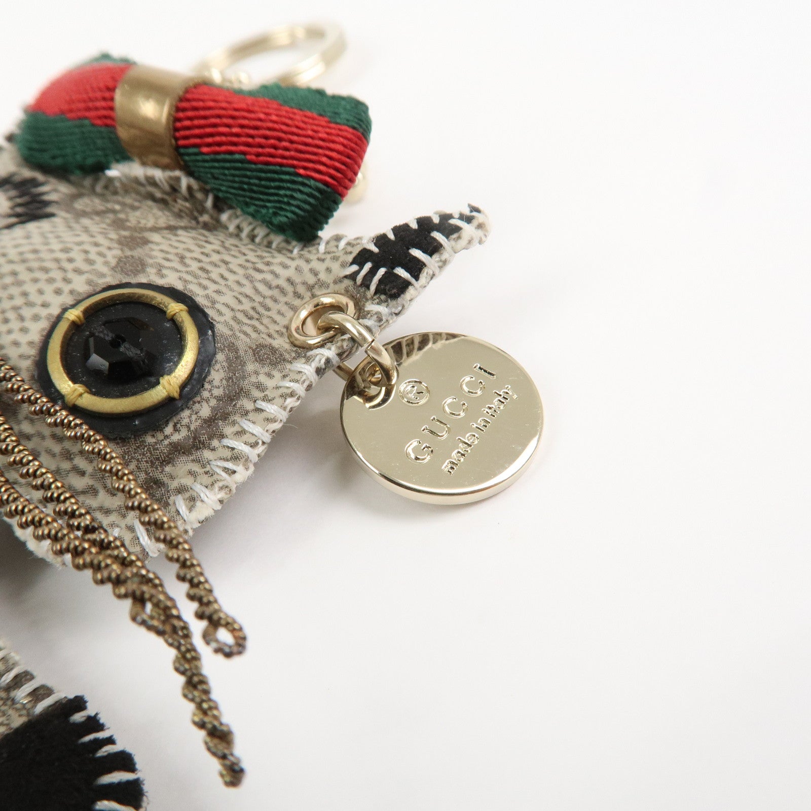 GUCCI Sherry GG Supreme Canvas Gucciori Cat Bag Charm Beige