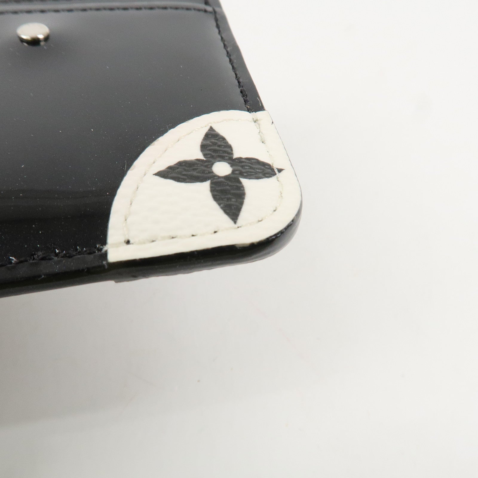 Louis Vuitton Portes Cartes Simple Vernis Leather Card Case M67664 Used