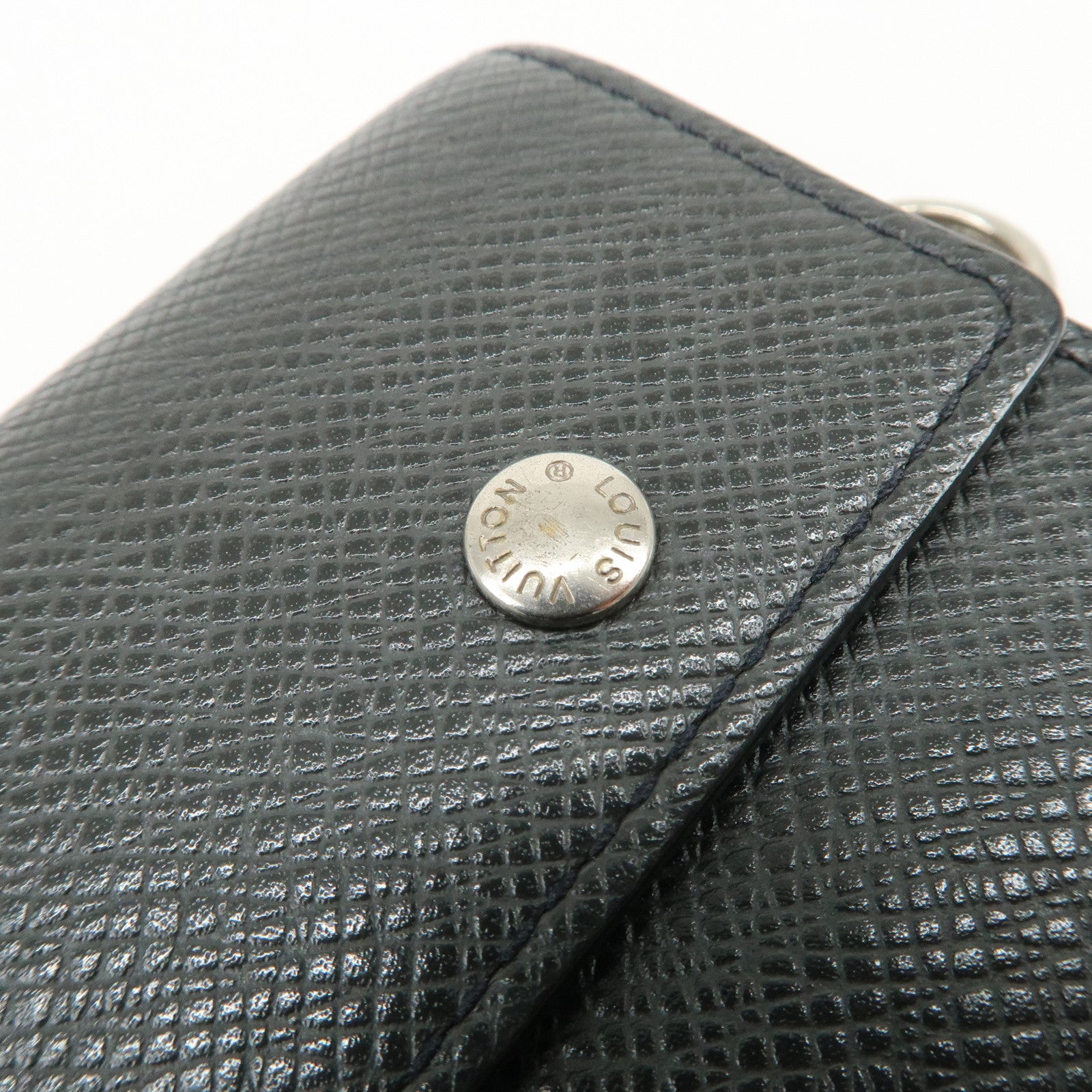 Louis Vuitton Taiga Portefeuille Accordion Wallet Ardoise M30992