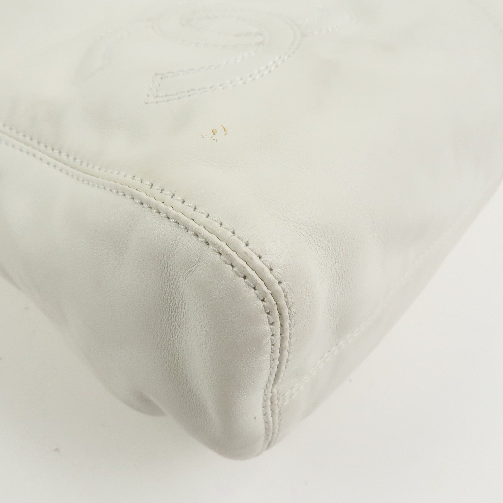 CHANEL Lamb skin Plastic Shoulder Bag Hand Bag White Black
