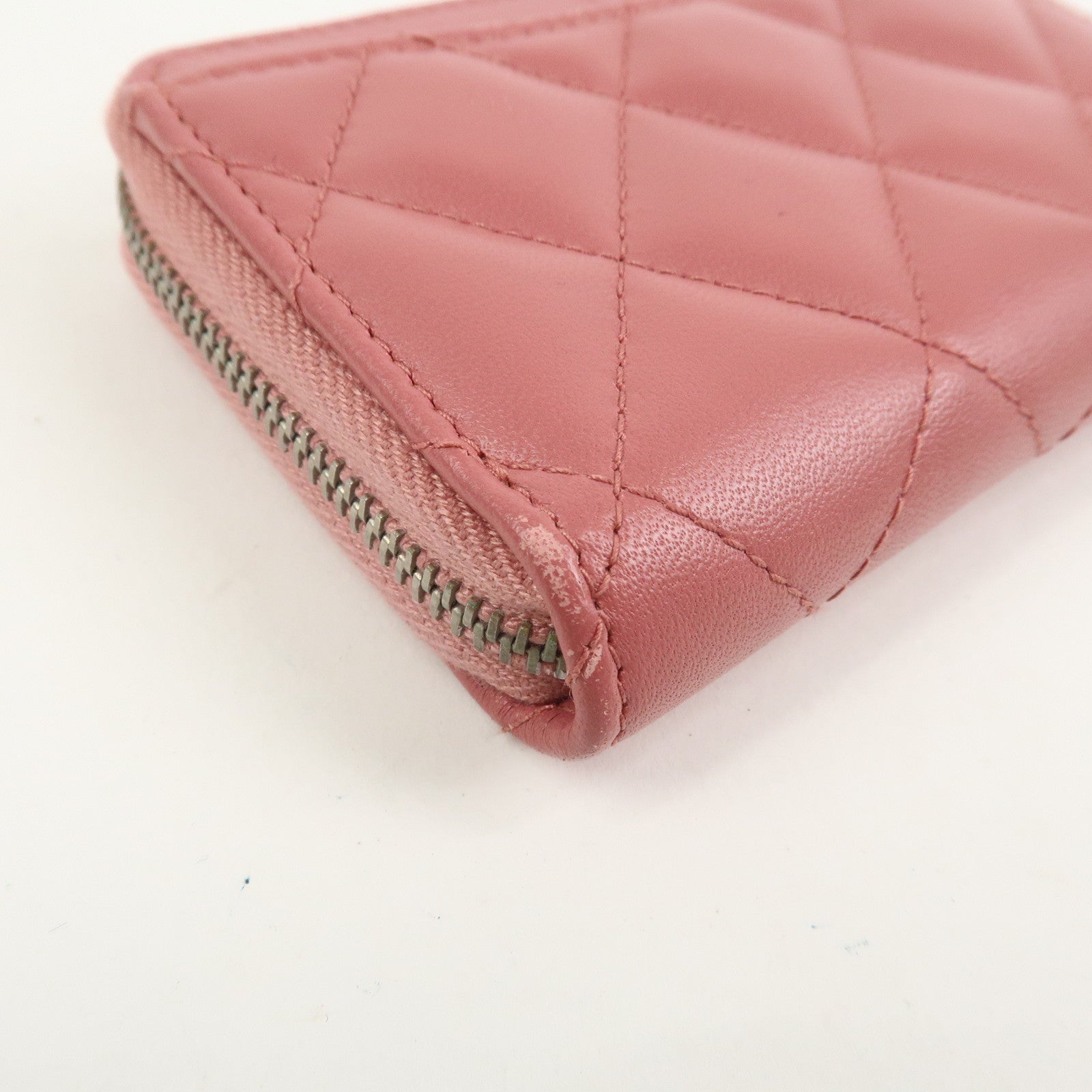 CHANE Matelasse Lambskin Classic Zippy Coin Case Pink AP0216
