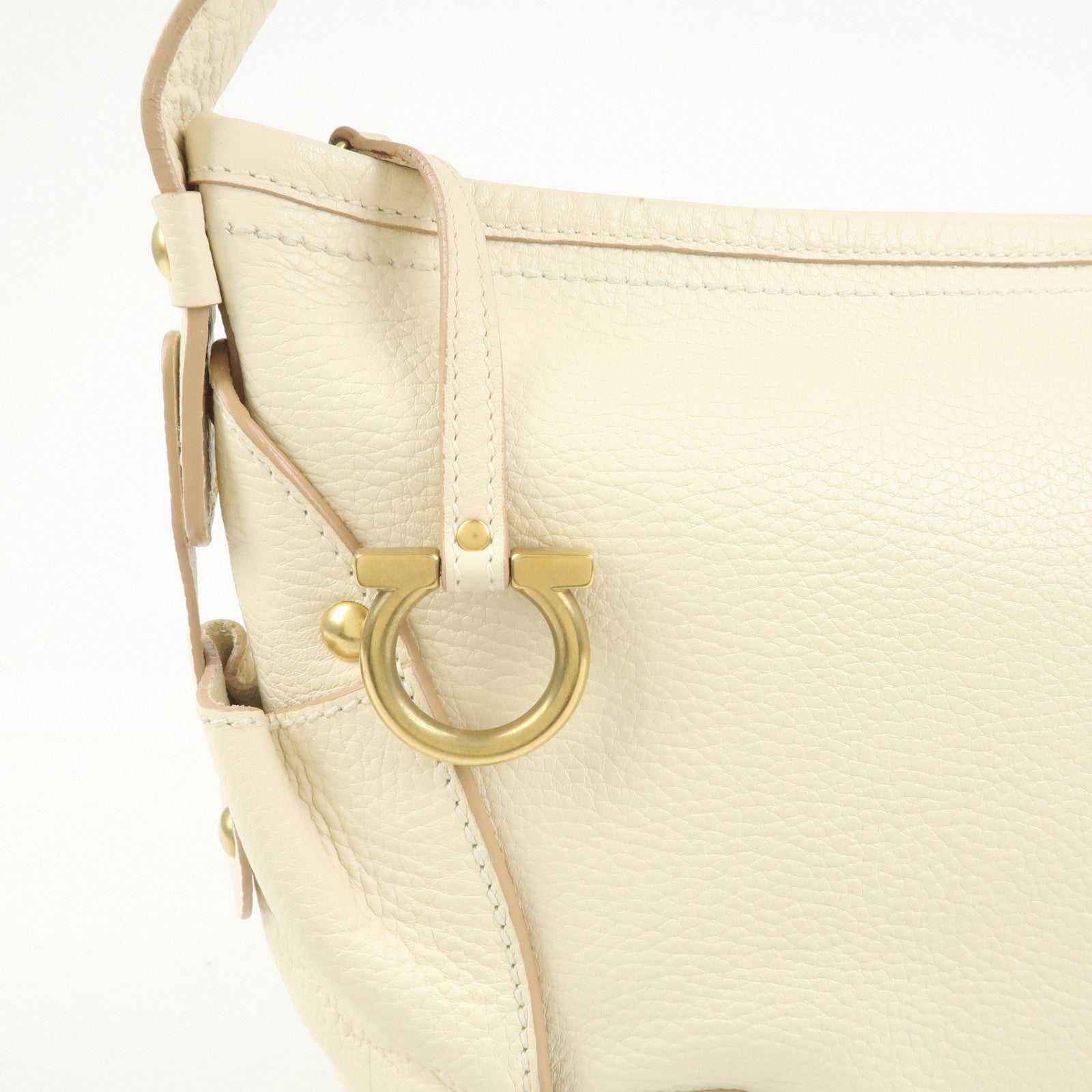 Ferragamo Gancini Logo Leather Shoulder Bag Hand Bag Ivory