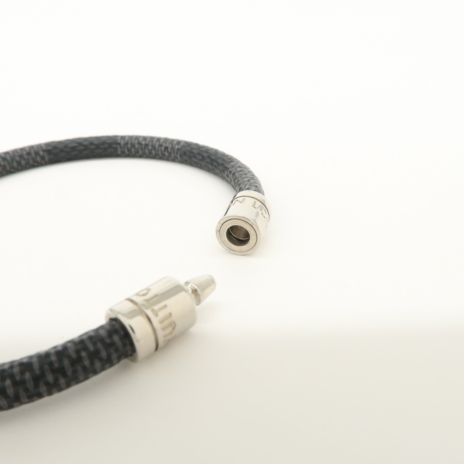 Louis Vuitton Damier Graphite Canvas Keep It Bracelet M6609E