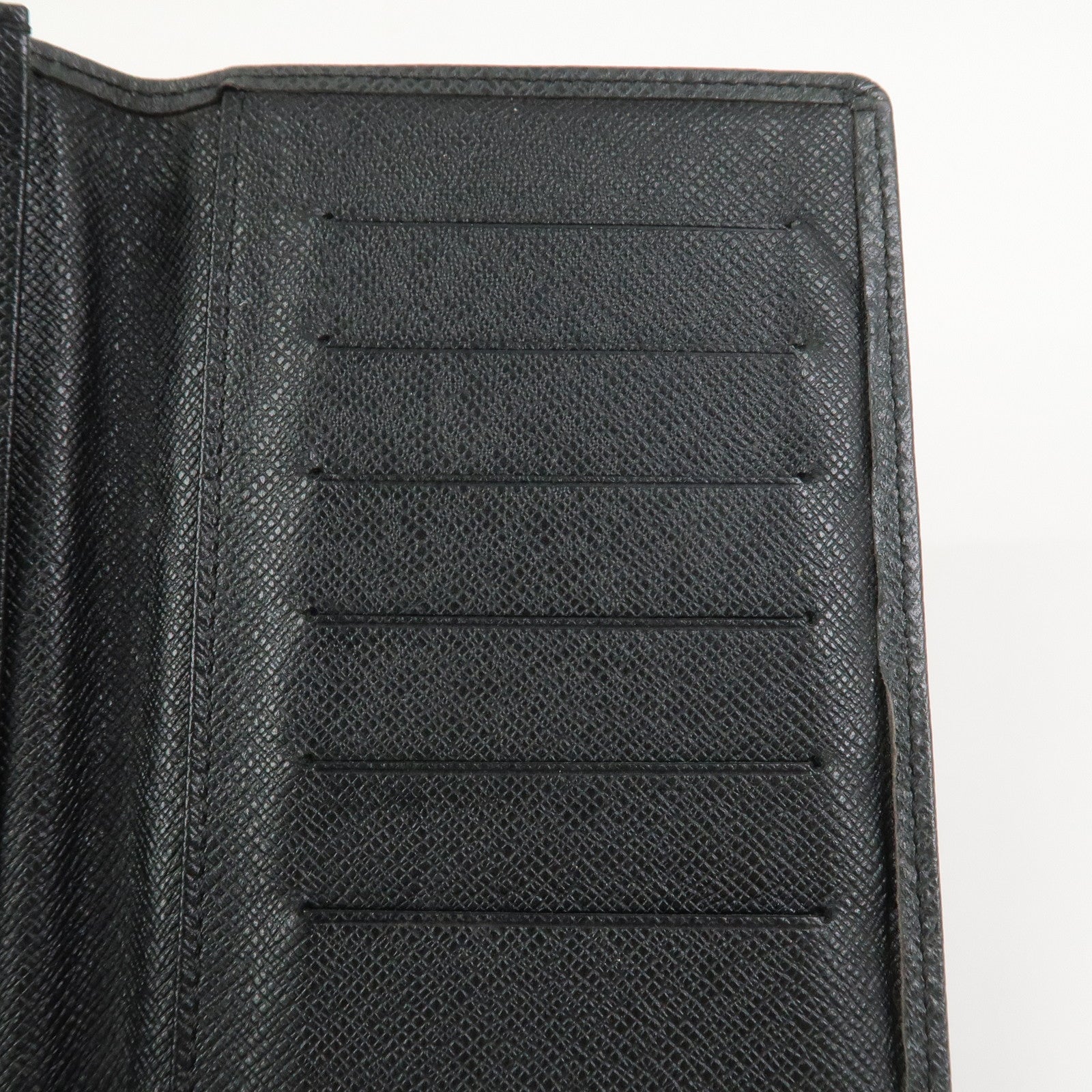 Louis Vuitton Taiga Porte Carte de Credit Yen Wallet Adoise M31002