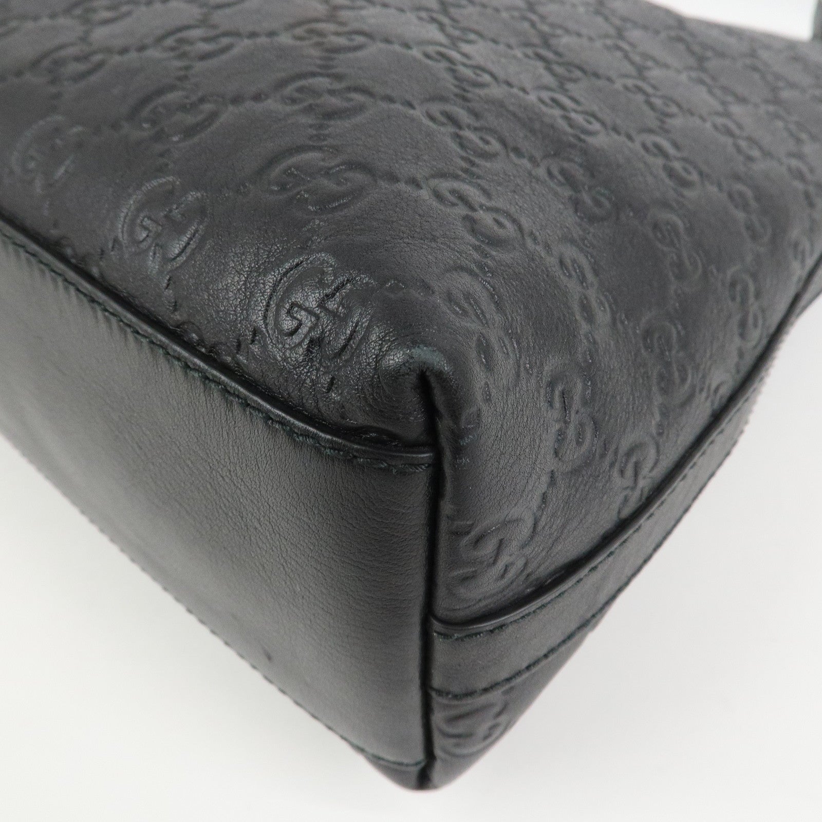 GUCCI Guccissima Interlocking G Leather Shoulder Bag Hand Bag Black