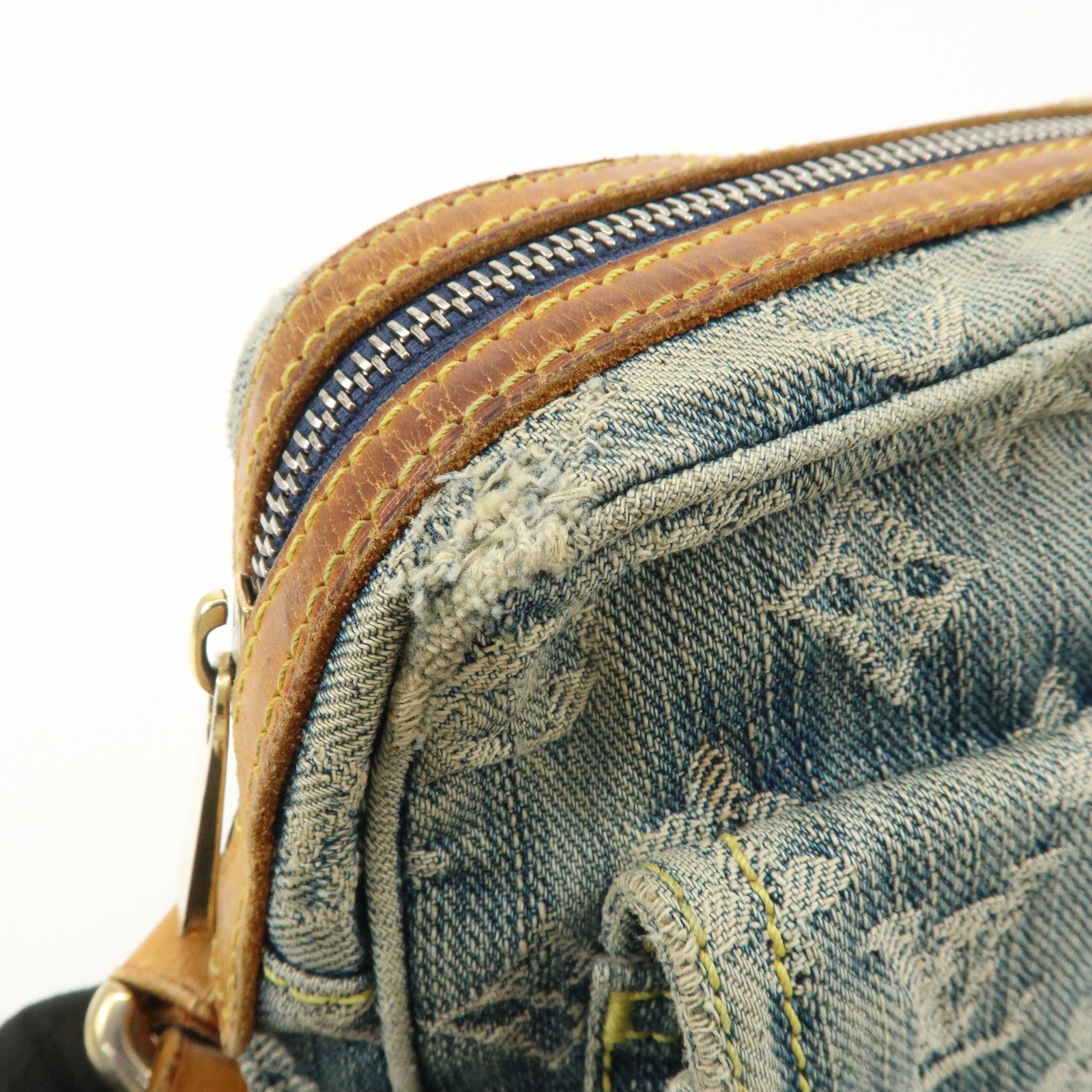 Louis Vuitton Monogram Denim Camera Bag Shoulder Bag Blue M95348