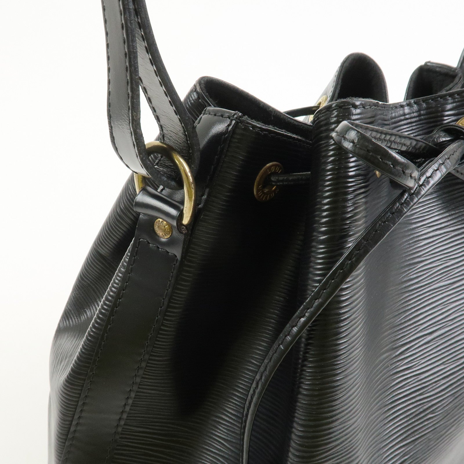 Louis Vuitton Epi Petit Noe Shoulder Bag Noir Black M44102