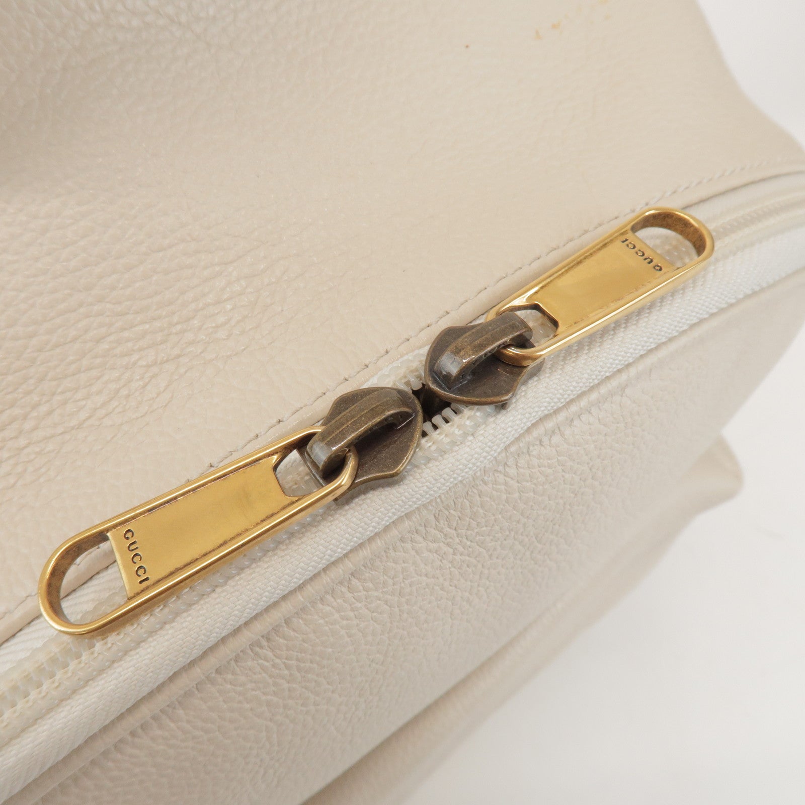 GUCCI Sherry Vintage Logo Leather Backpack Ivory 547834