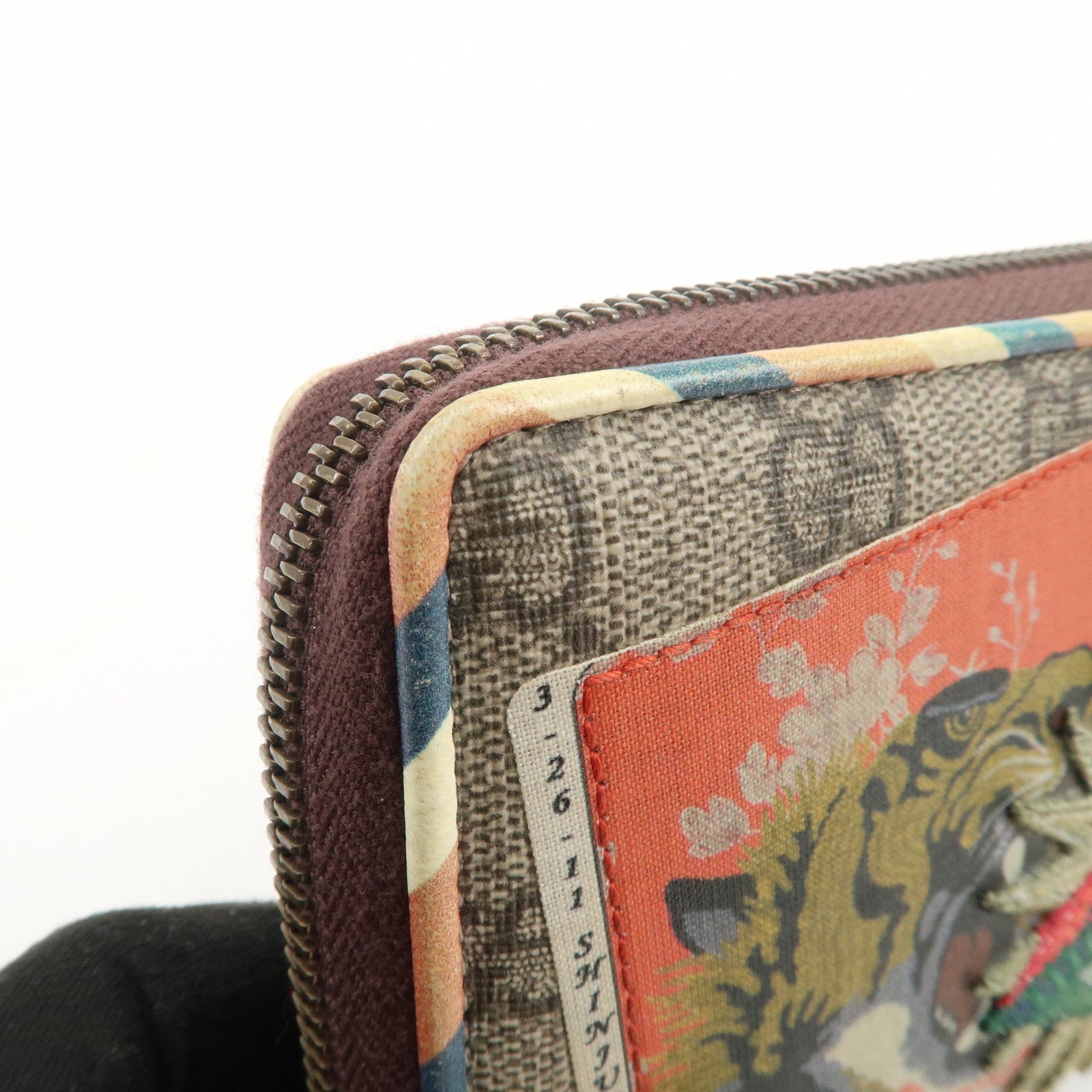 GUCCI GG Supreme Courier Round Zippy Long Wallet Beige 473909