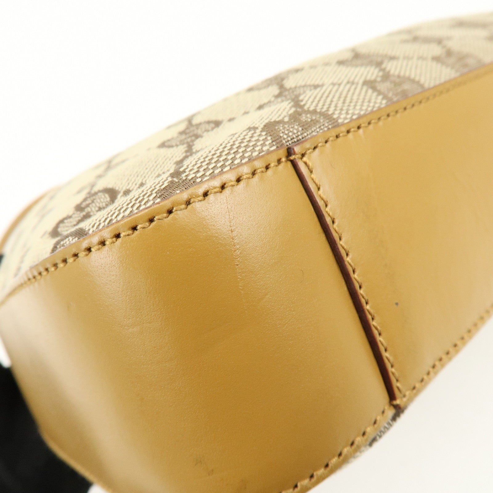 GUCCI GG Canvas Leather Shoulder Bag Beige Camel  001・3812・002122