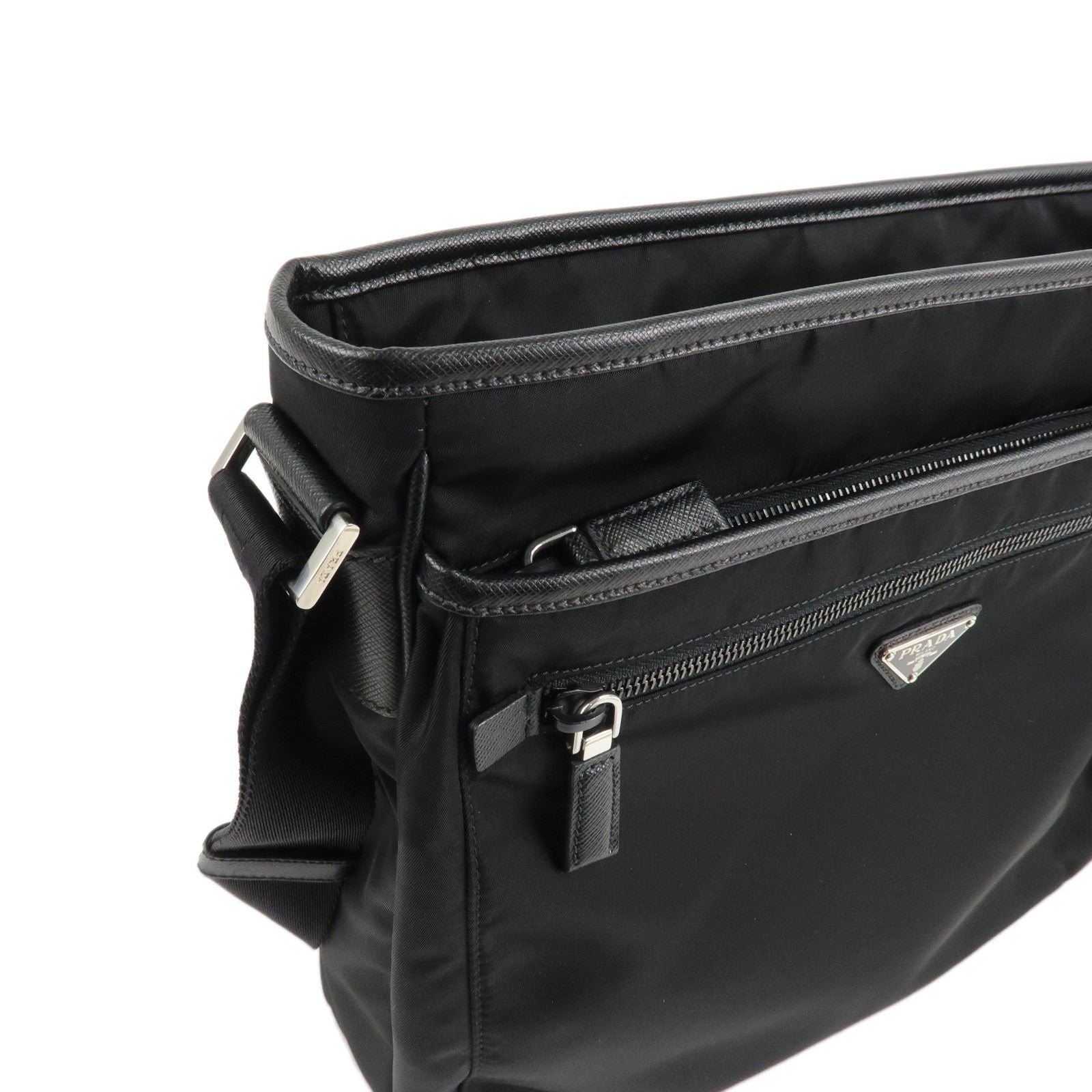 PRADA Triangle Logo Nylon Shoulder Bag Messenger Bag Black 2VH953 Used