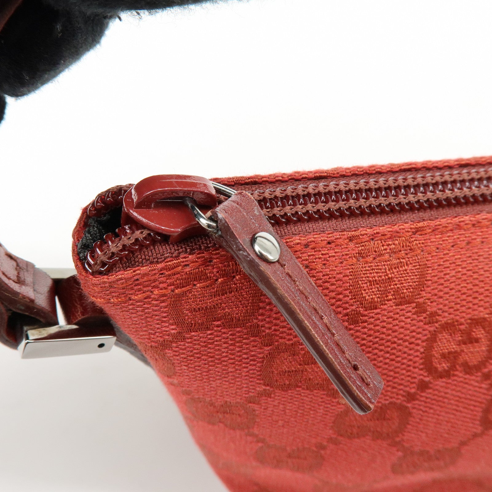 GUCCI Boat Bag GG Canvas Leather Accessory Pouch Hand Bag Red 07198