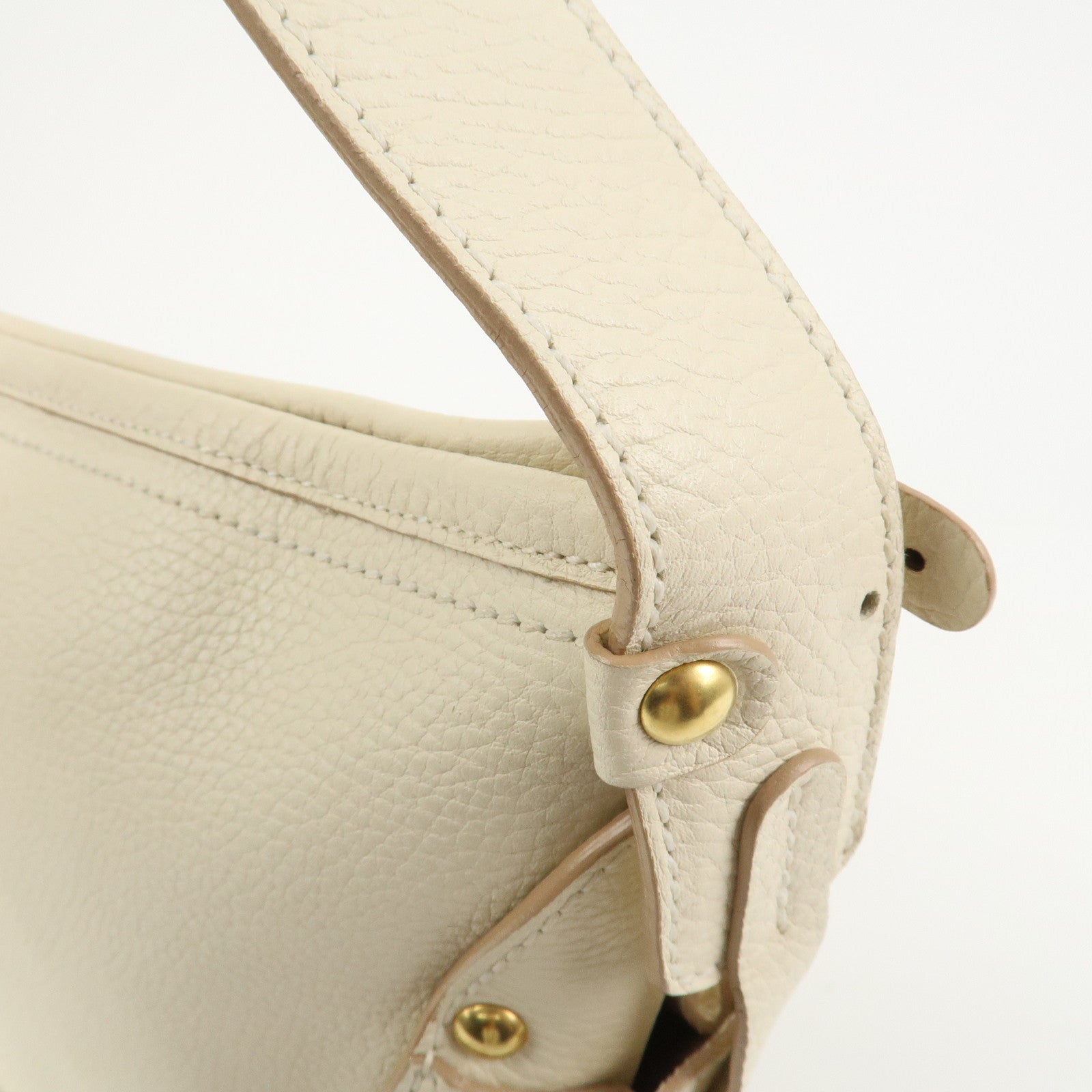 Ferragamo Gancini Logo Leather Shoulder Bag Hand Bag Ivory