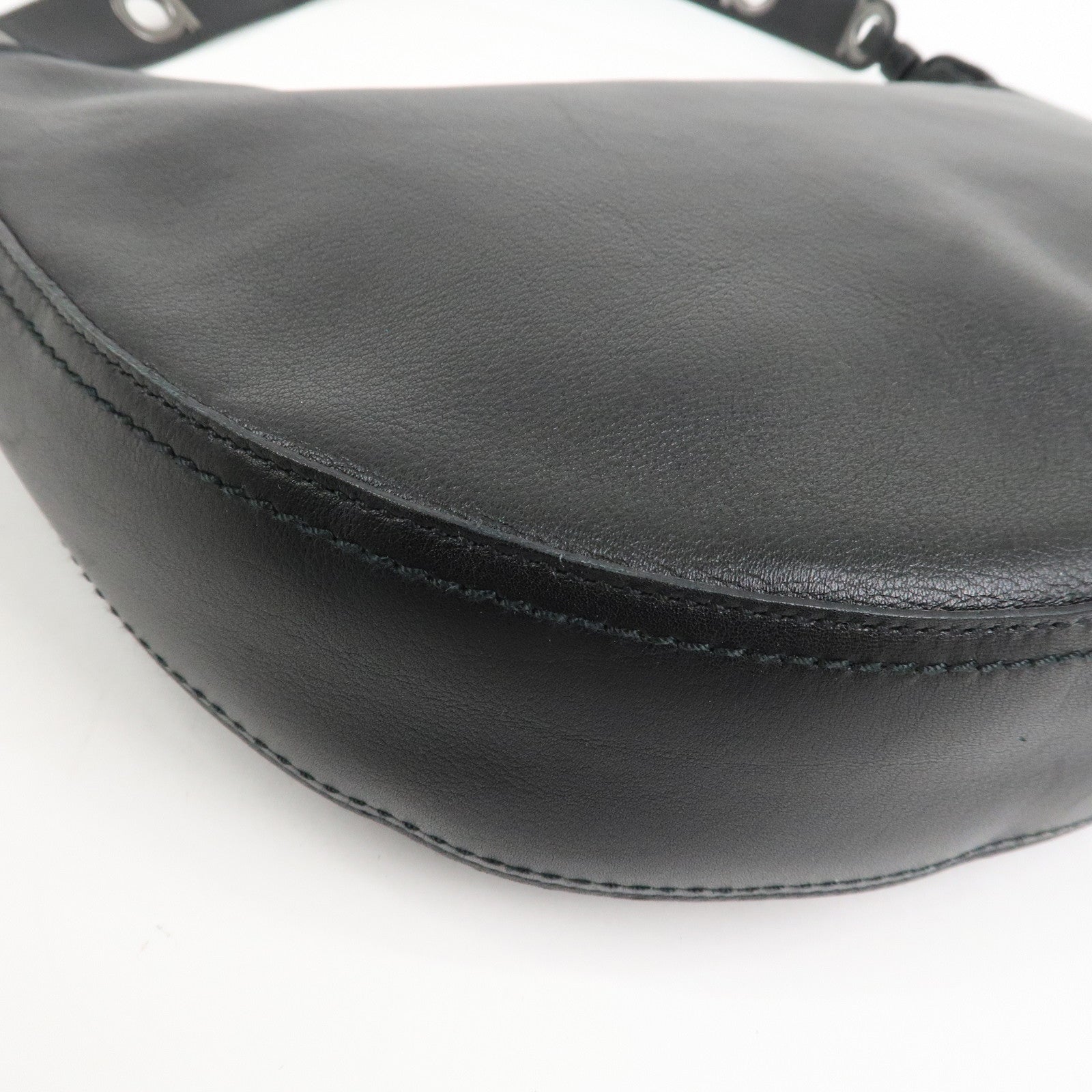 Ferragamo Gancini Leather Shoulder Bag Hand Bag Black