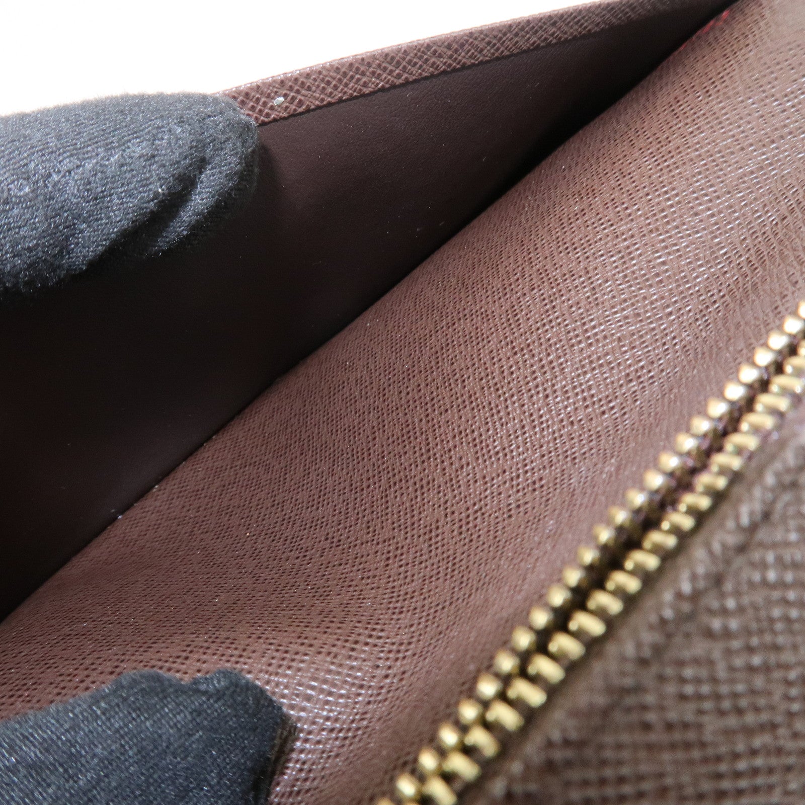 Louis Vuitton Damier Canvas Portefeuille Brazza Wallet N60017