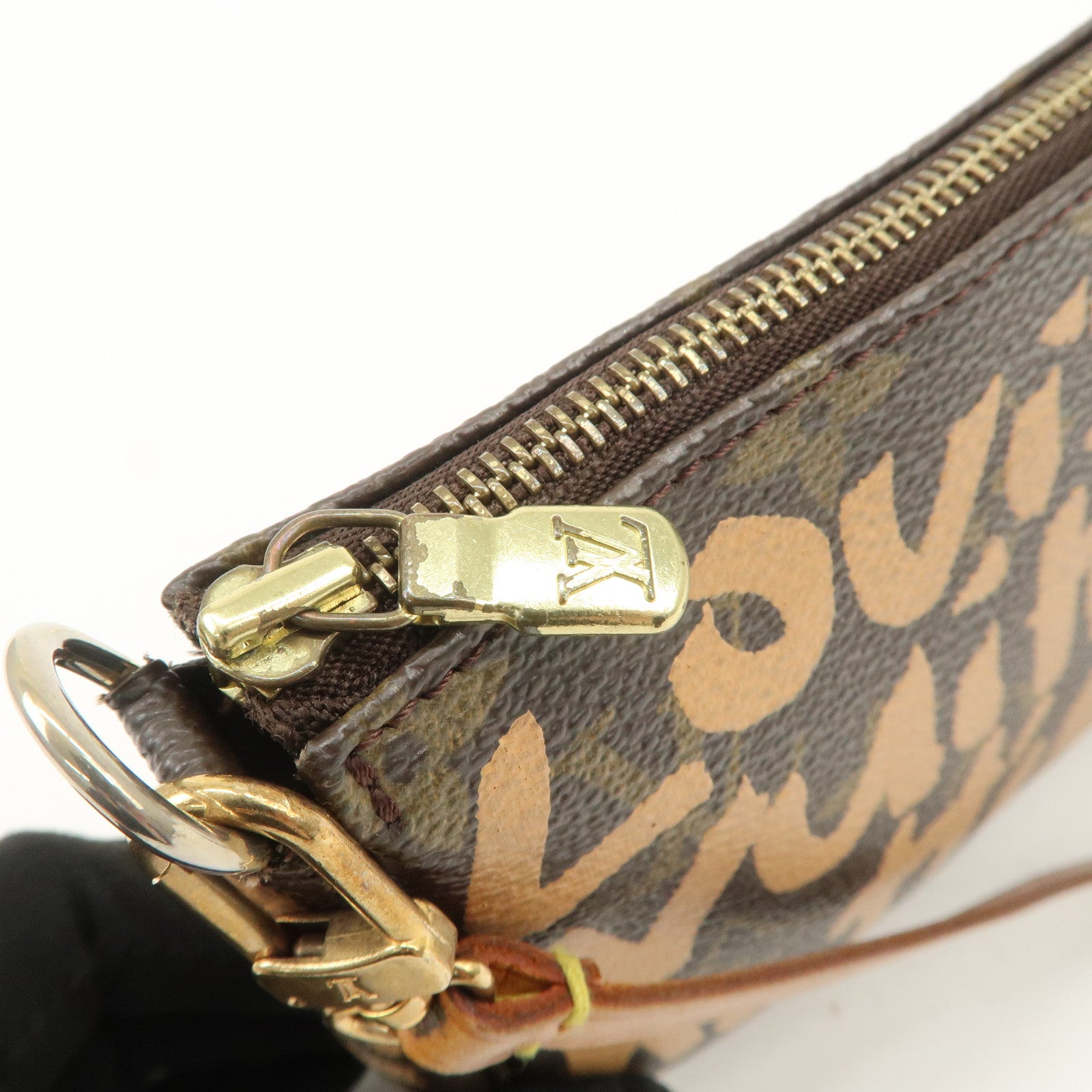 Louis Vuitton Monogram Graffiti Pochette Accessoires Peach M92193