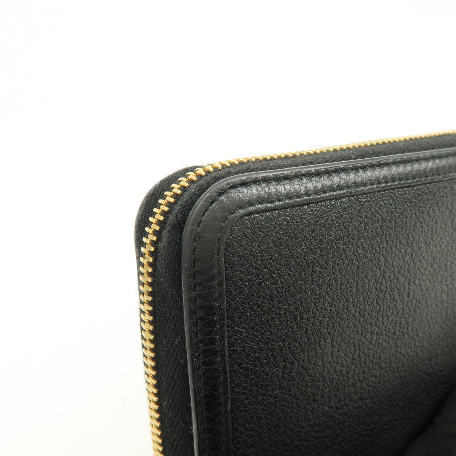 PRADA Ribbon Logo Leather Round Zippy Long Wallet Black