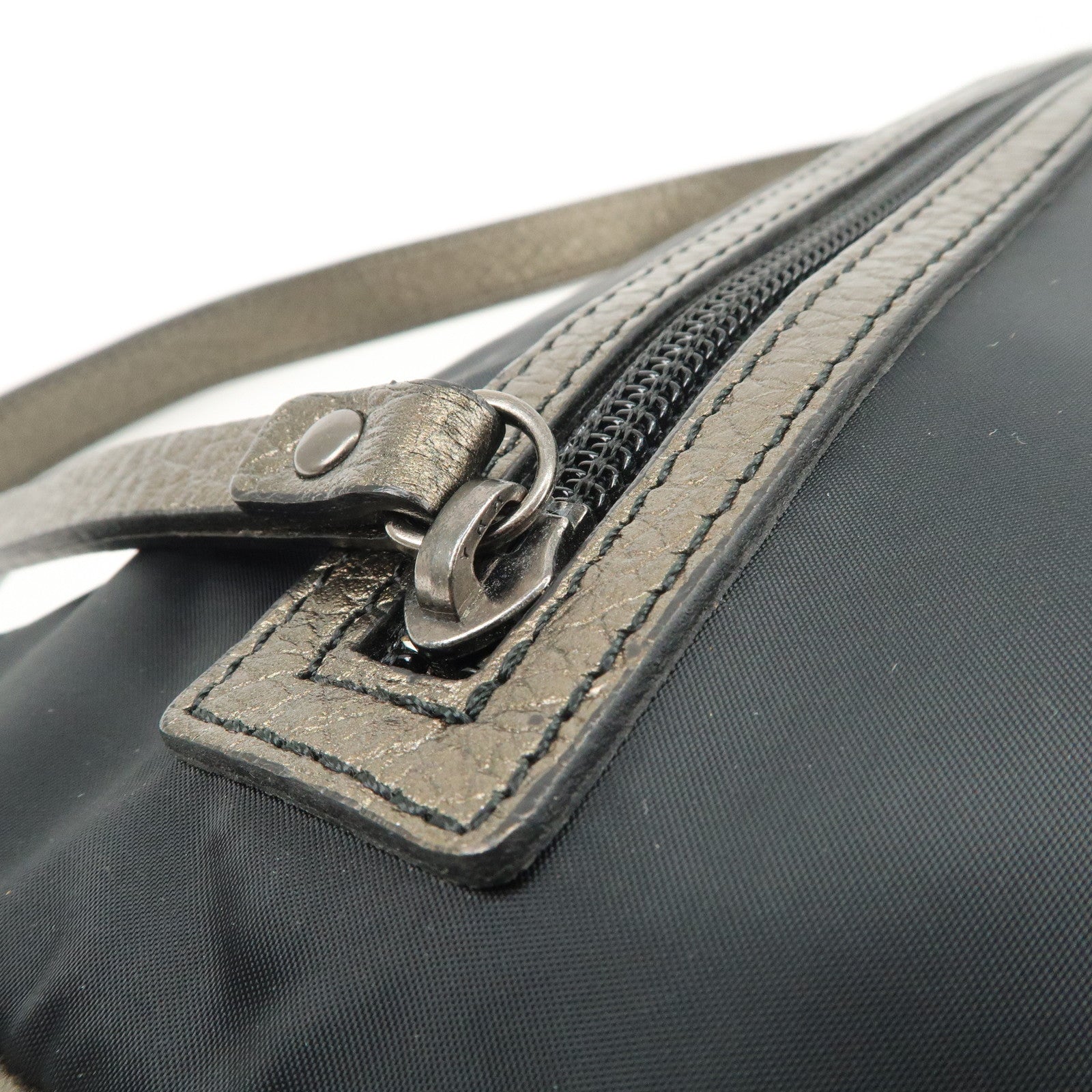 BURBERRY Nylon Leather Shoulder Bag Black Used