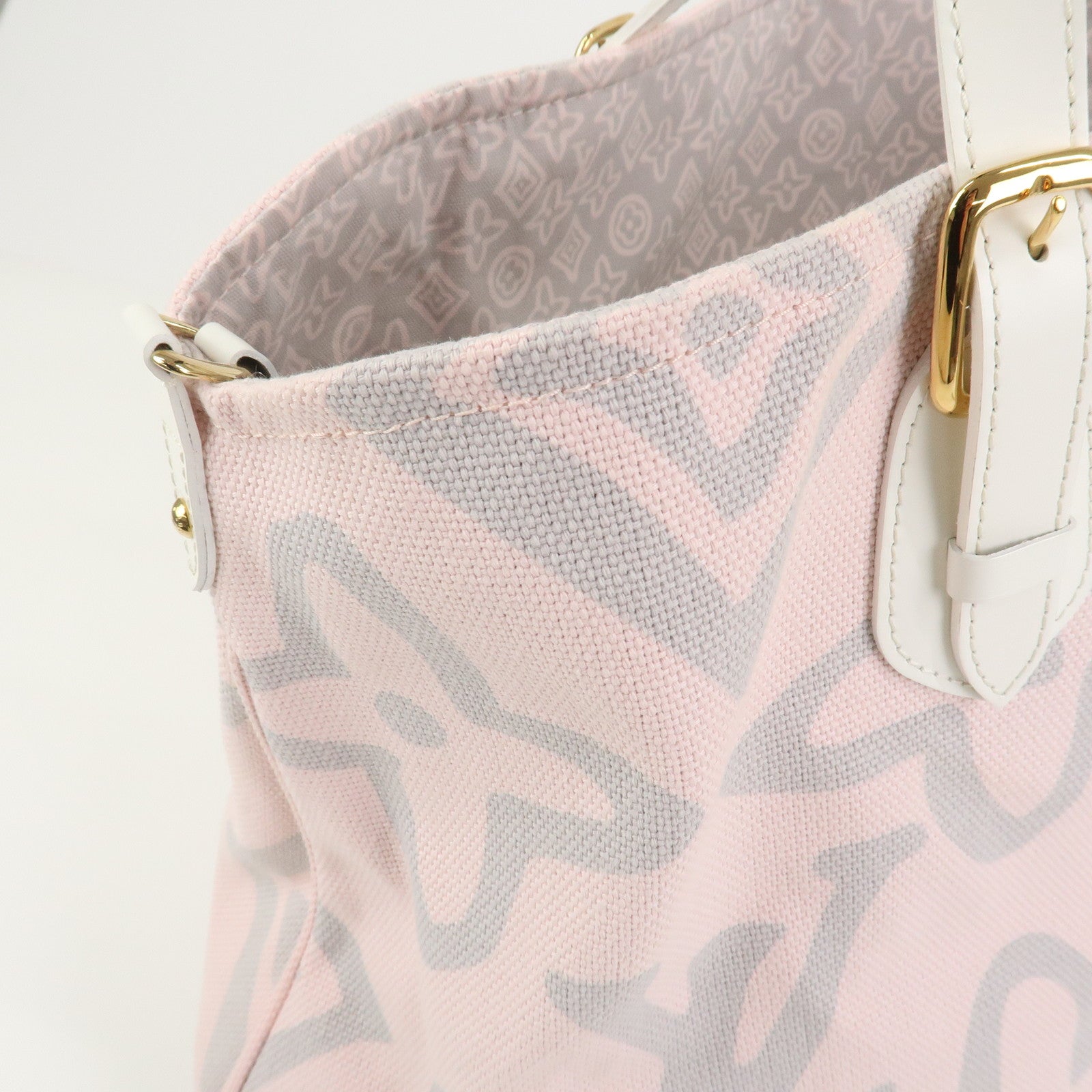 Louis Vuitton Cruise Line Tahitienne GM Shoulder Bag M95673