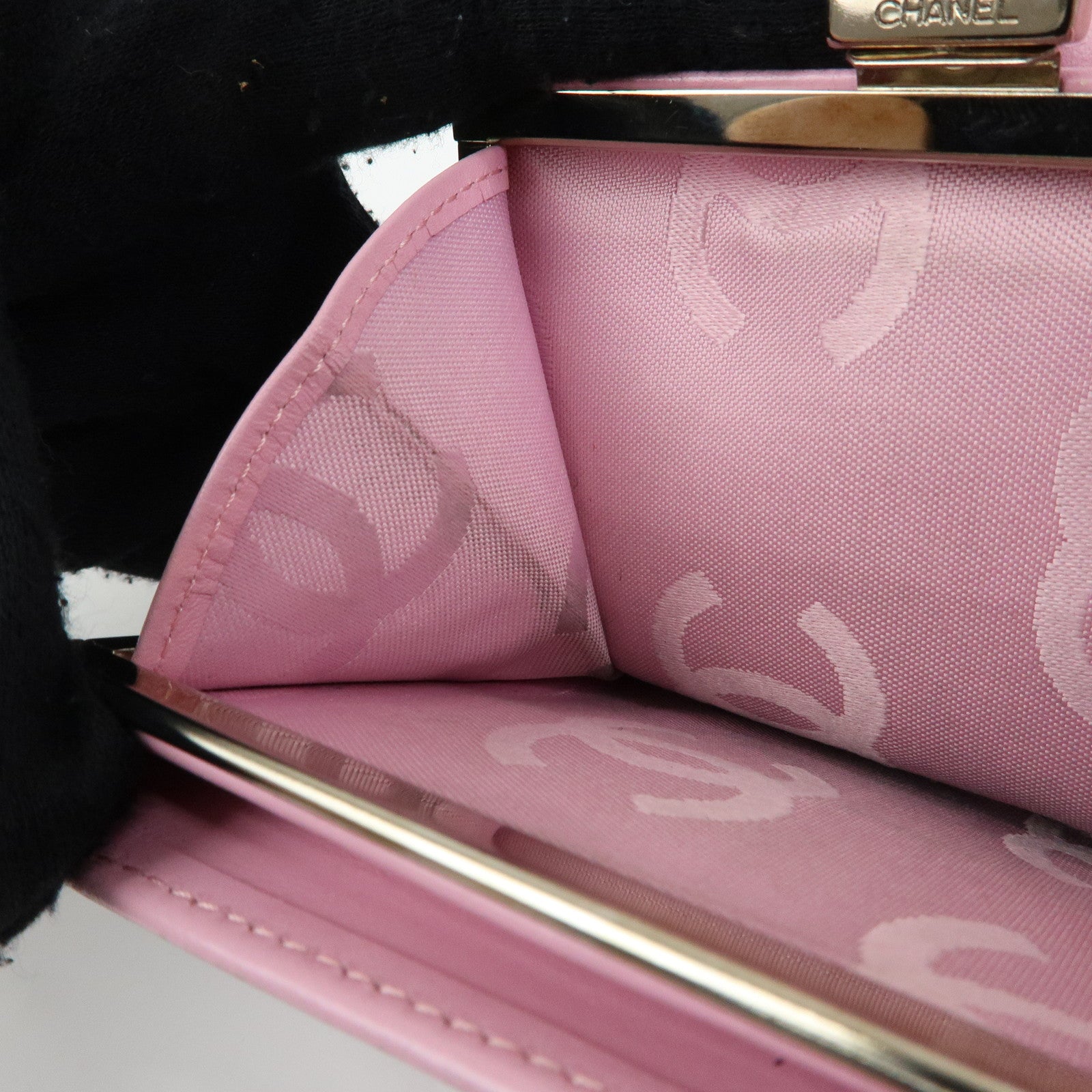 CHANEL Cambon Line Matelasse Lamb Skin Bi-fold Compact Wallet Pink