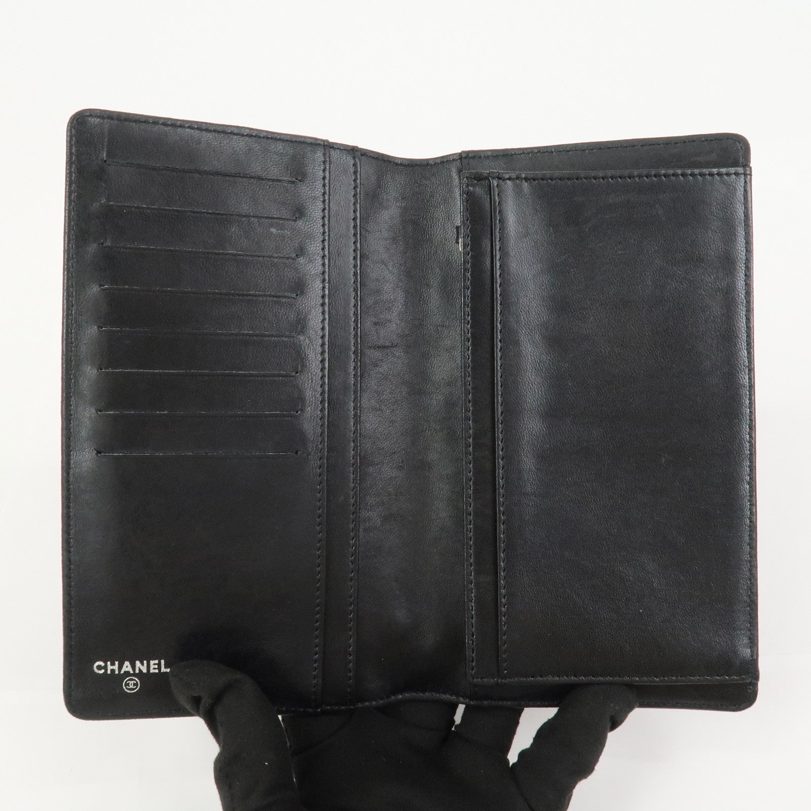 CHANEL Icon Line Patent Leather Bi-fold Long Wallet Black A37151