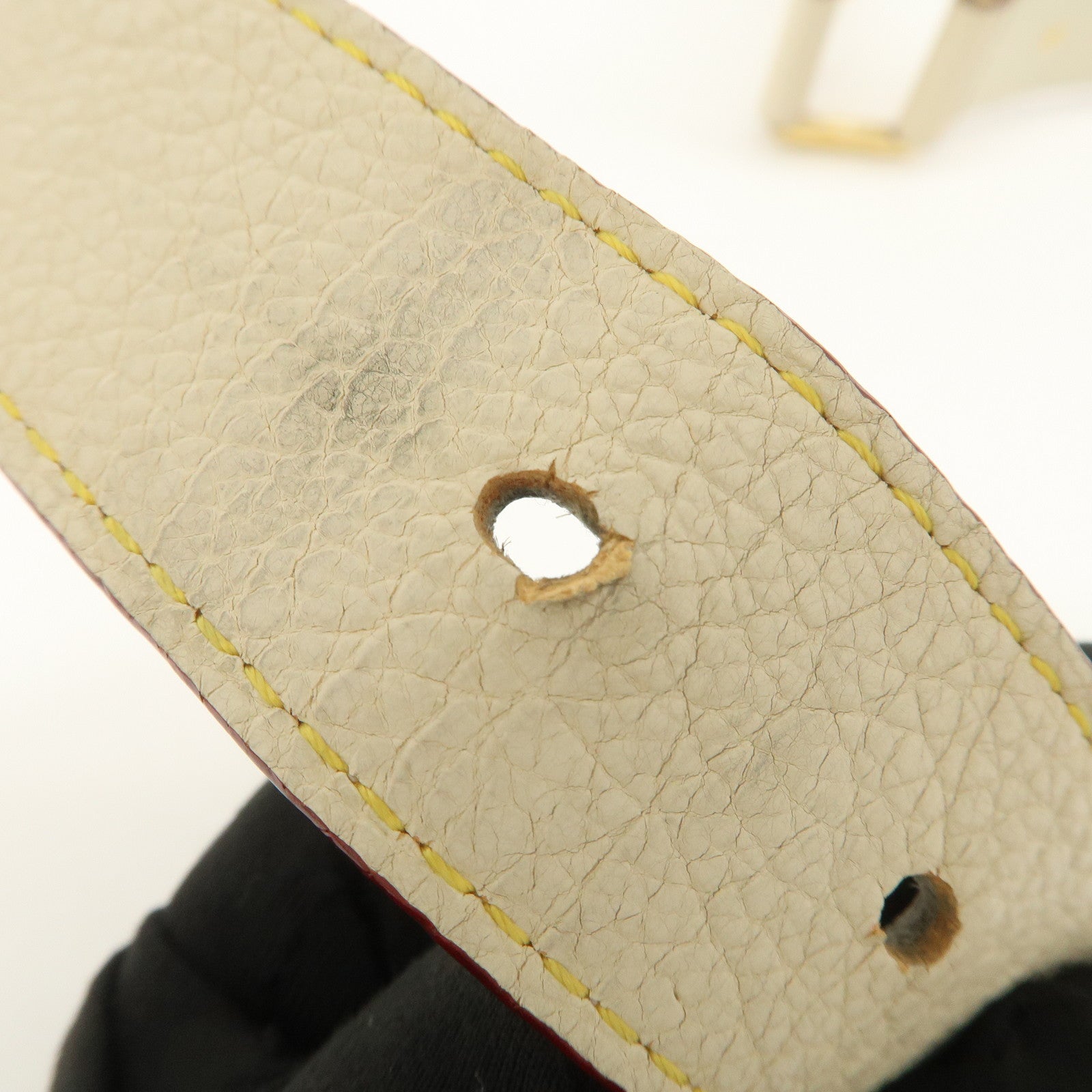 Louis Vuitton Ceinture Suhari Large Leather Belt Blanc M6870U